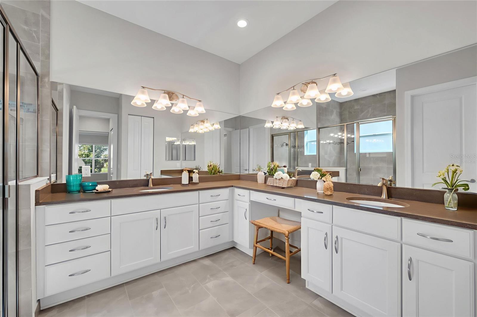 4948 GRAND BANKS DR, WIMAUMA, FL, 33598