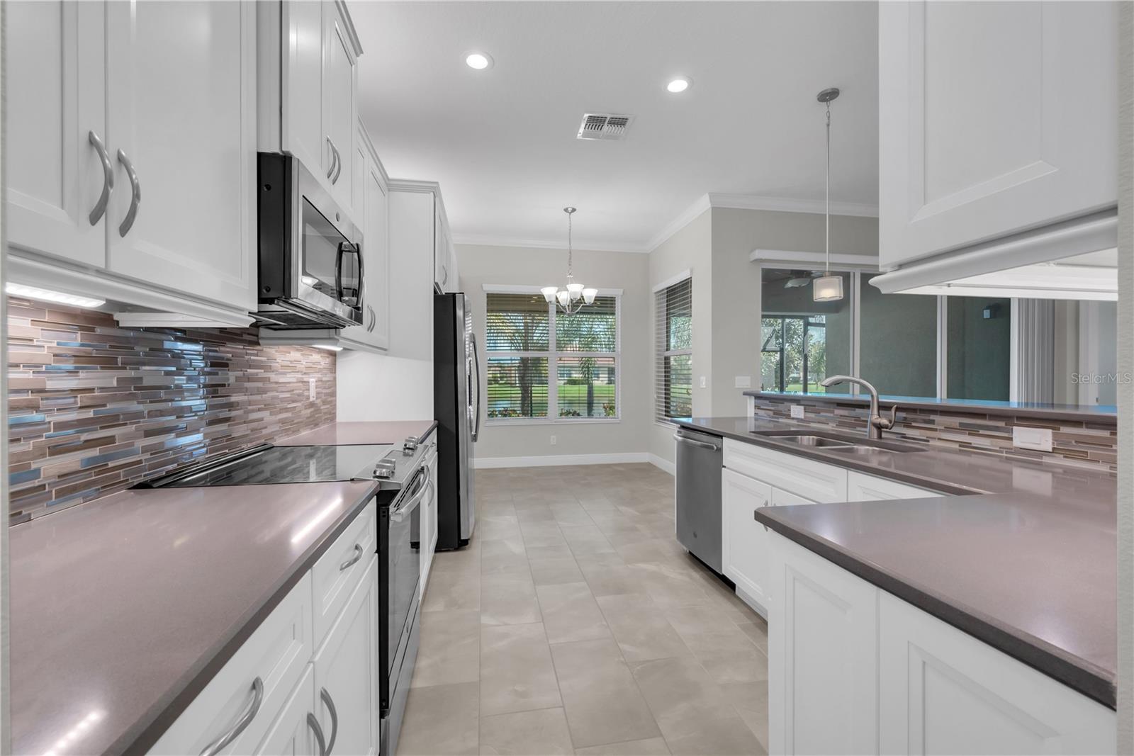 4948 GRAND BANKS DR, WIMAUMA, FL, 33598