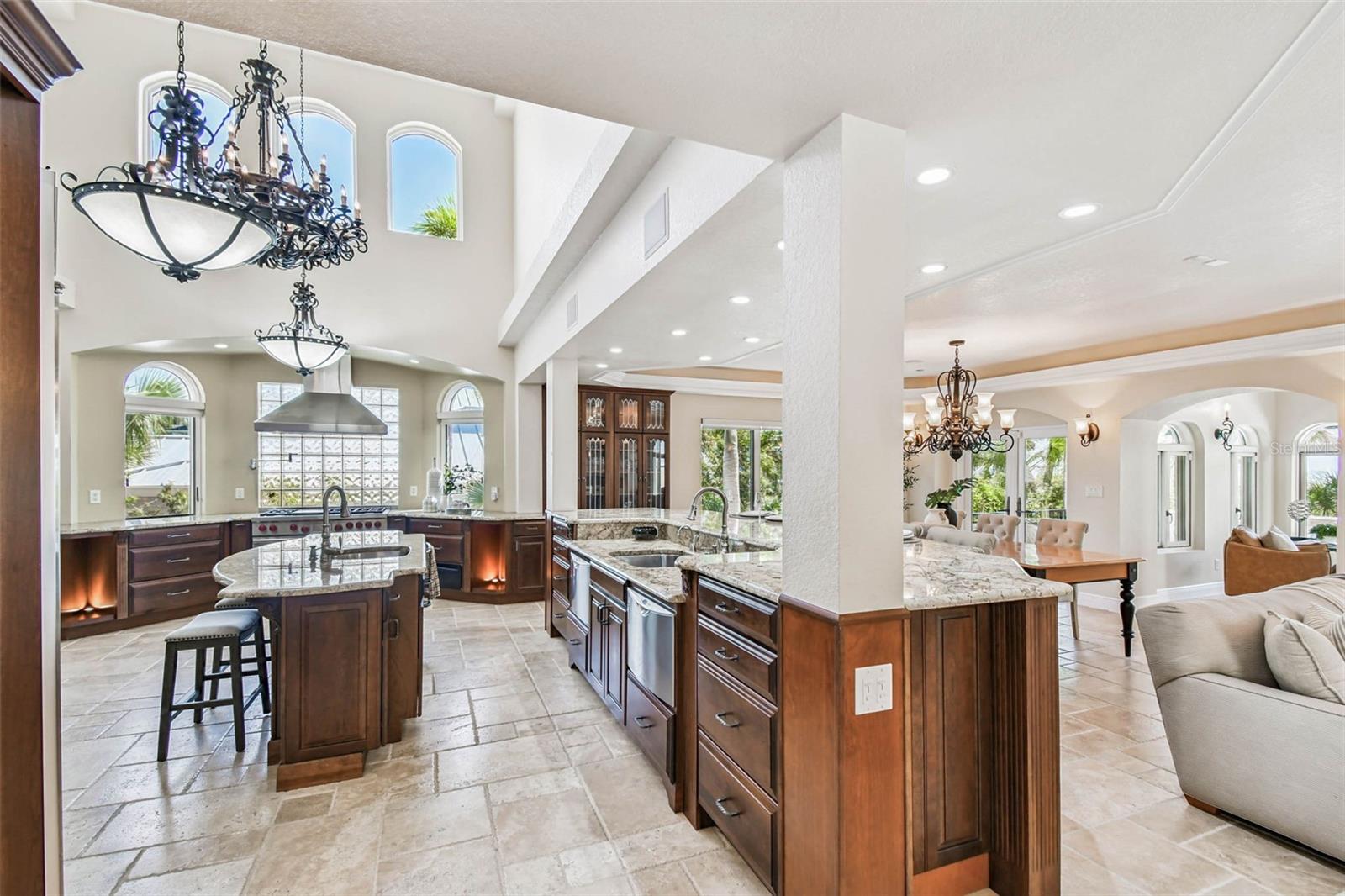 2809 SUNSET WAY, ST PETE BEACH, FL, 33706