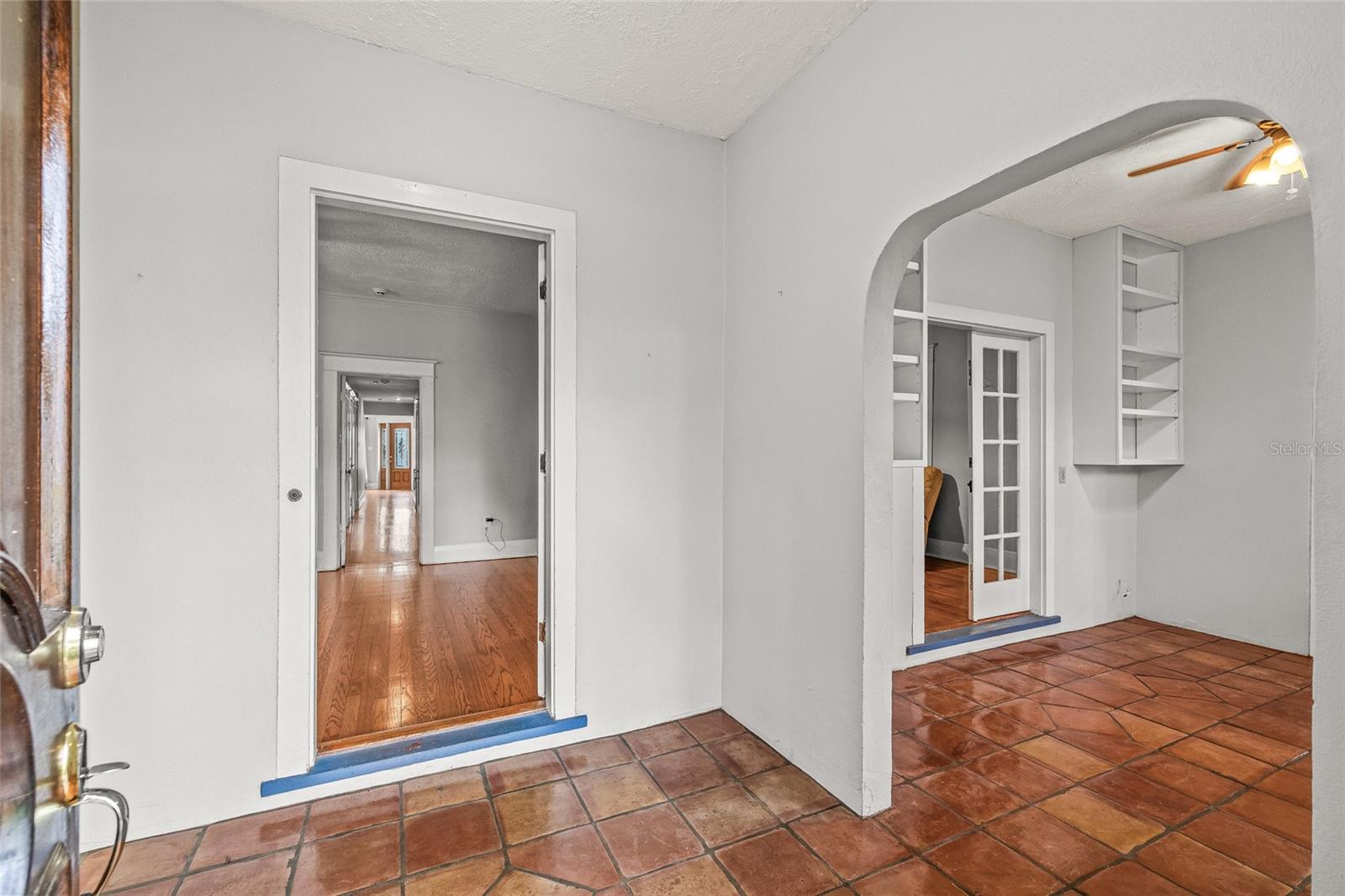 2434 W PROSPECT RD, TAMPA, FL, 33629