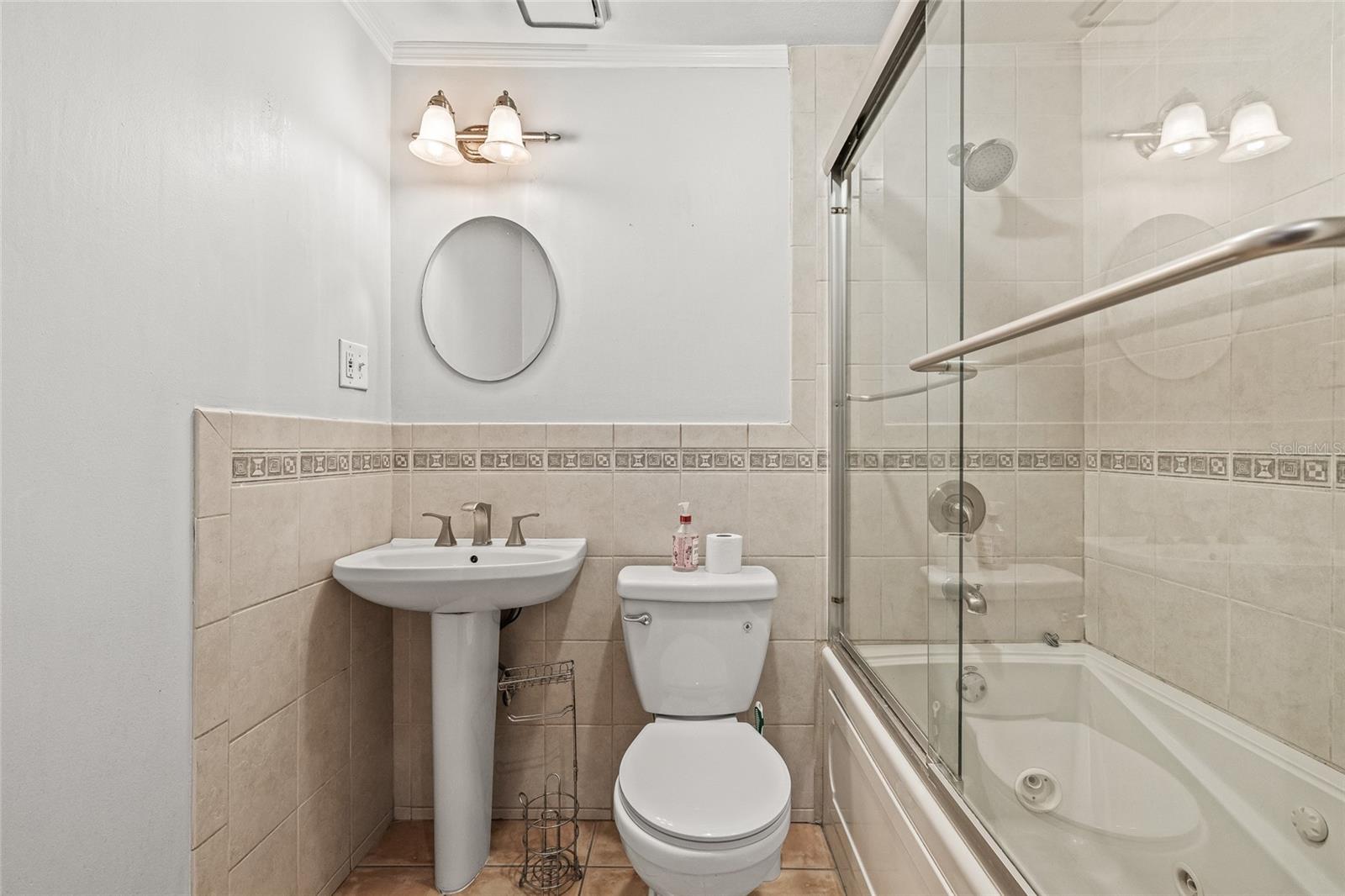 2434 W PROSPECT RD, TAMPA, FL, 33629