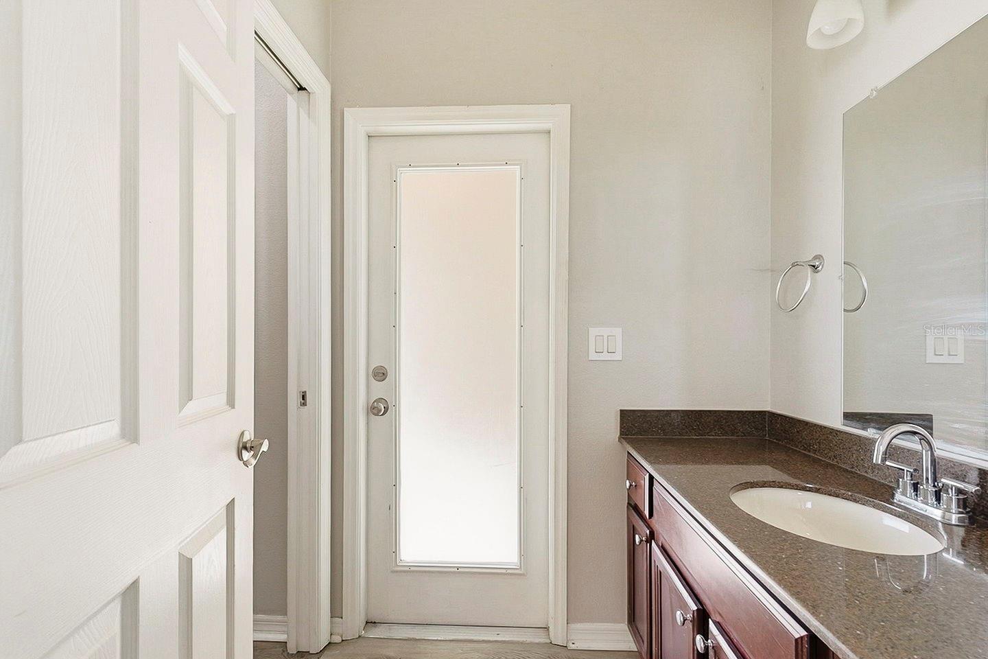 1762 MIRA LAGO CIR, RUSKIN, FL, 33570