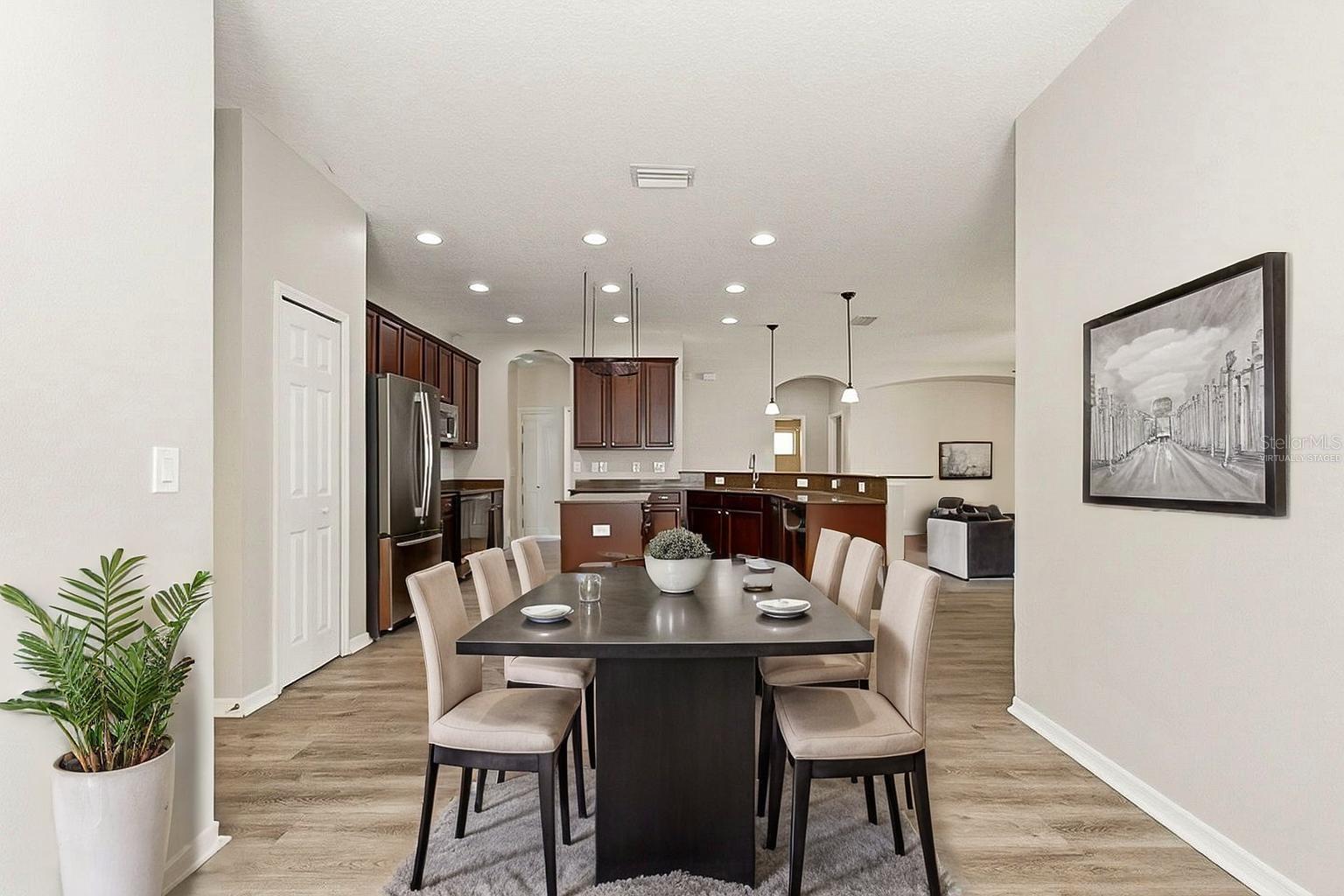 1762 MIRA LAGO CIR, RUSKIN, FL, 33570