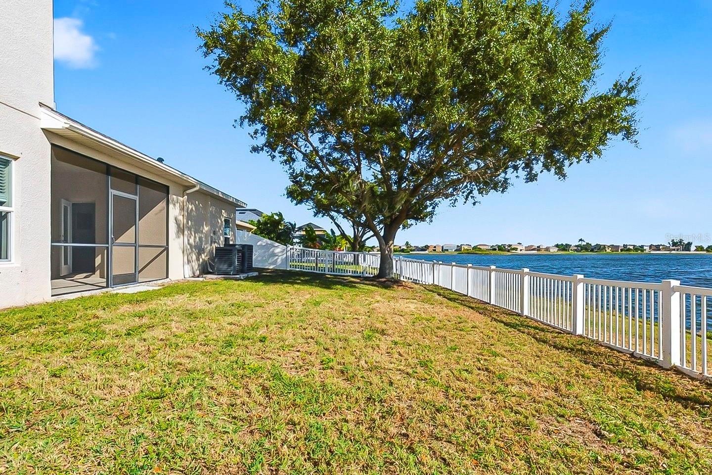 1762 MIRA LAGO CIR, RUSKIN, FL, 33570