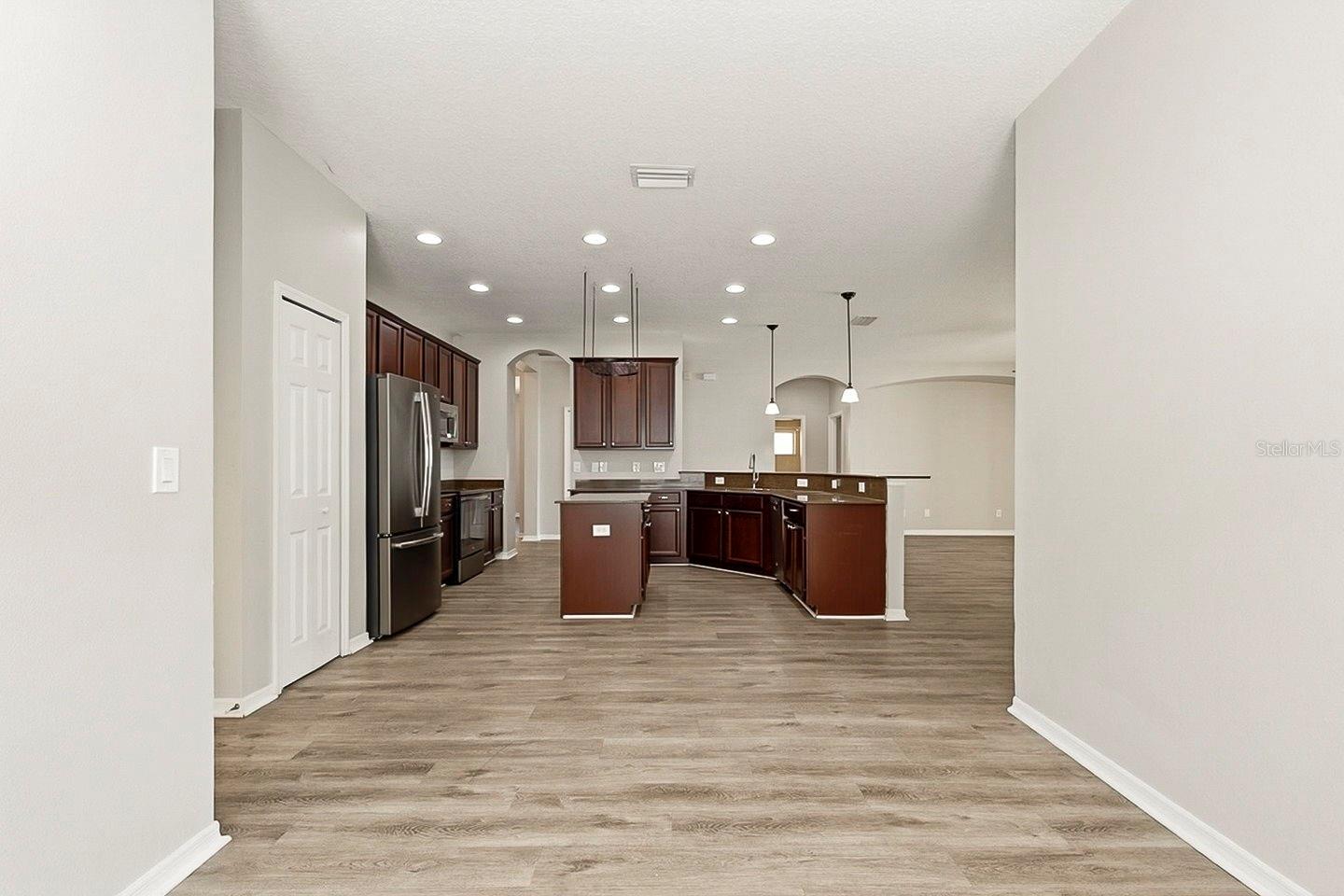 1762 MIRA LAGO CIR, RUSKIN, FL, 33570