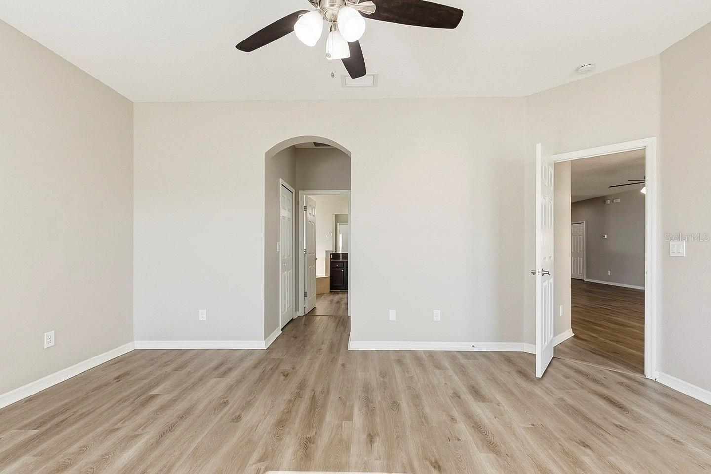 1762 MIRA LAGO CIR, RUSKIN, FL, 33570