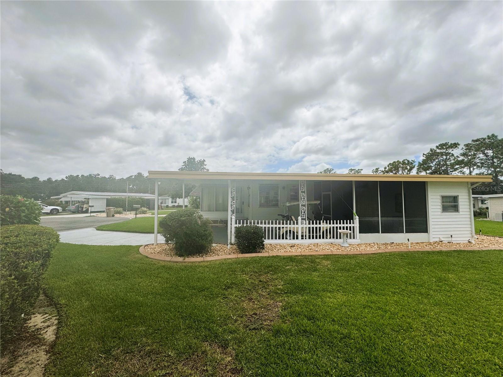 R4909854 Property Photo