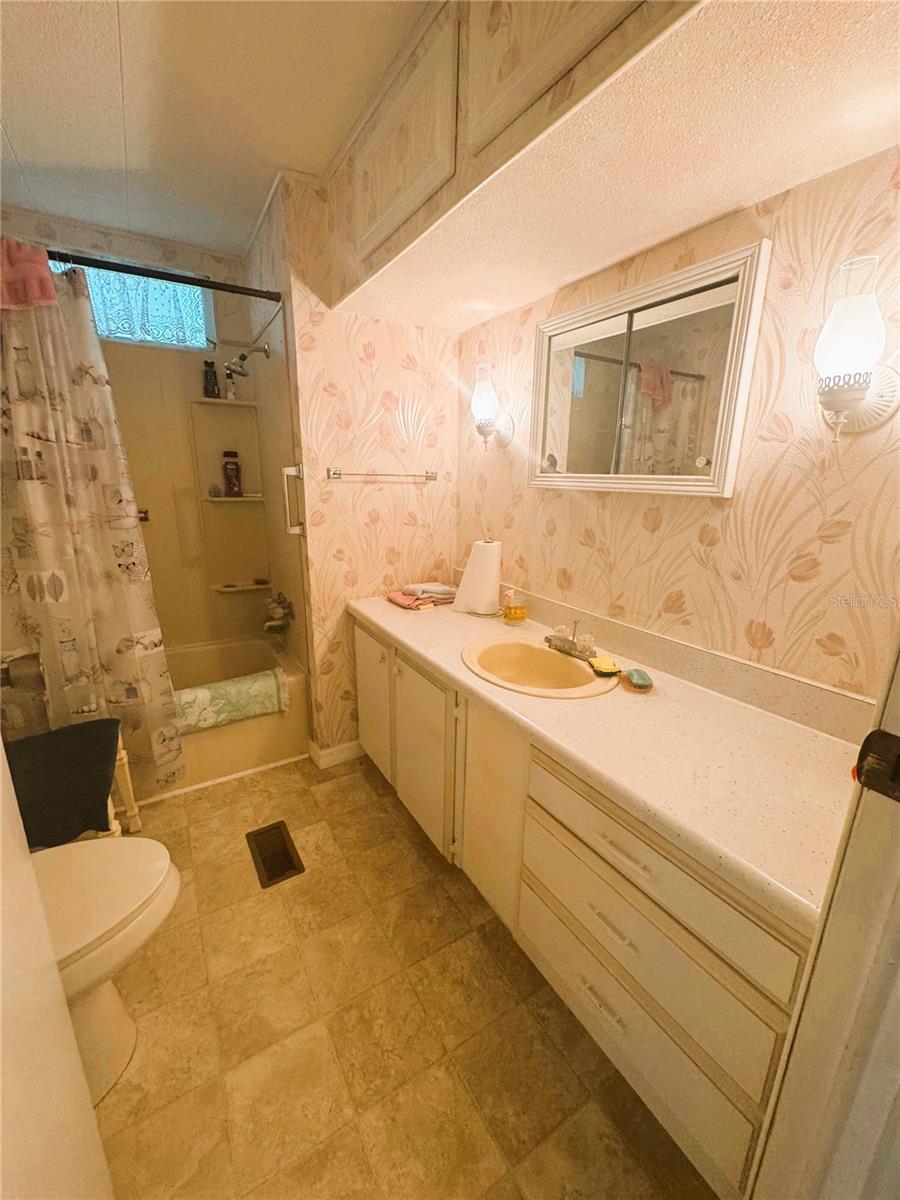 R4909854 Property Photo