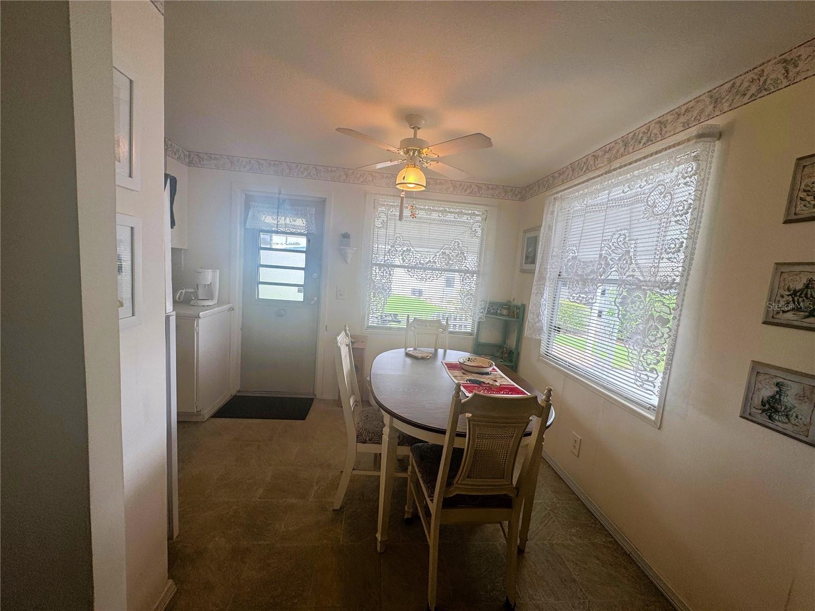 R4909854 Property Photo