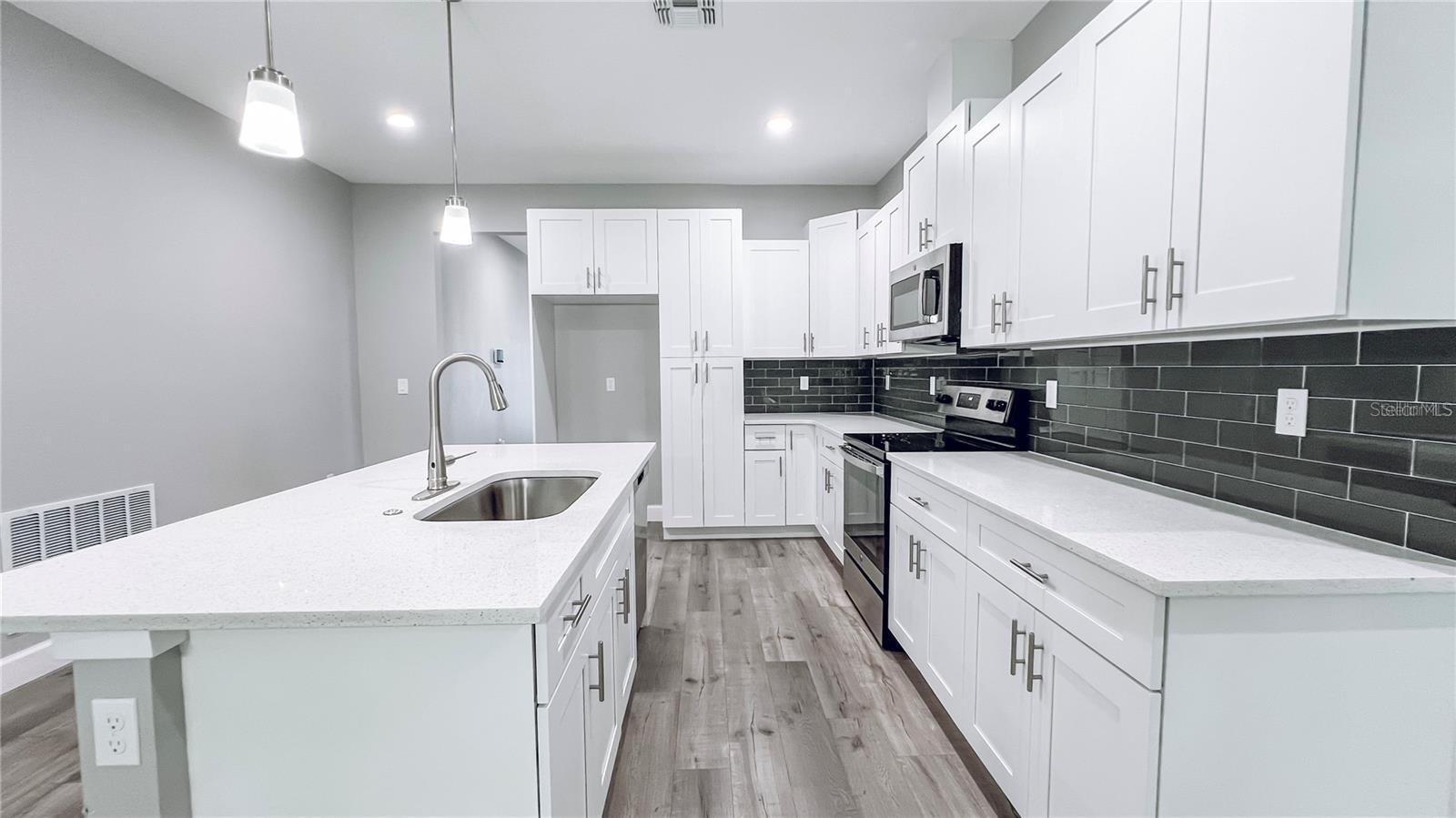 2725 NOVA DR, APOPKA, FL, 32703