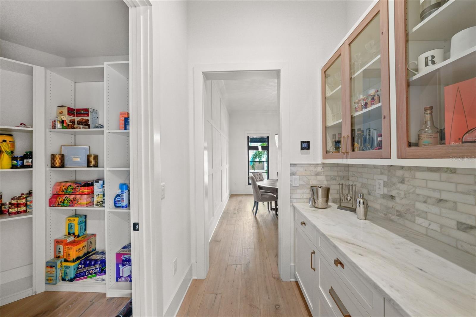 TB8423327 Property Photo