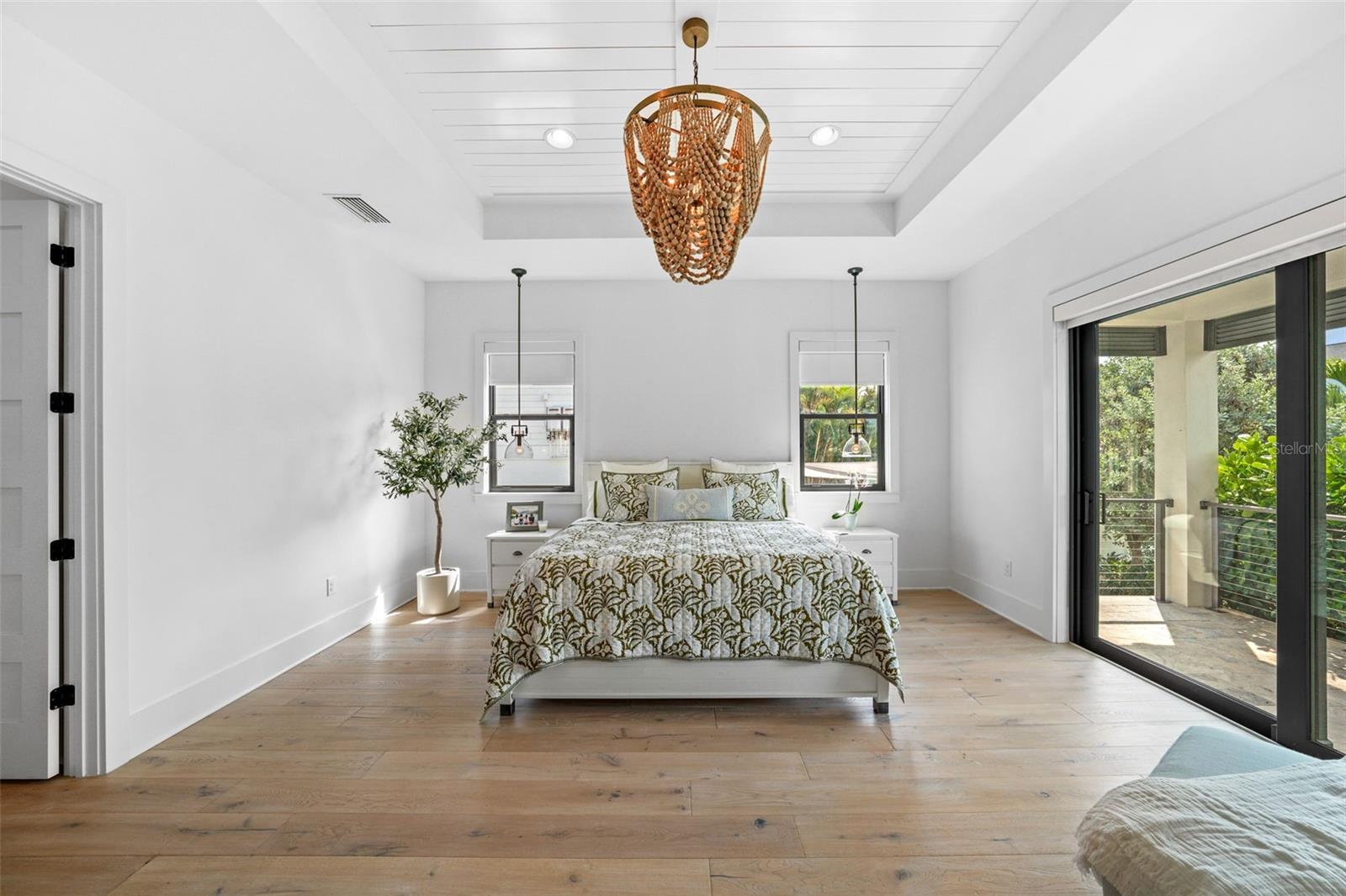 TB8423327 Property Photo