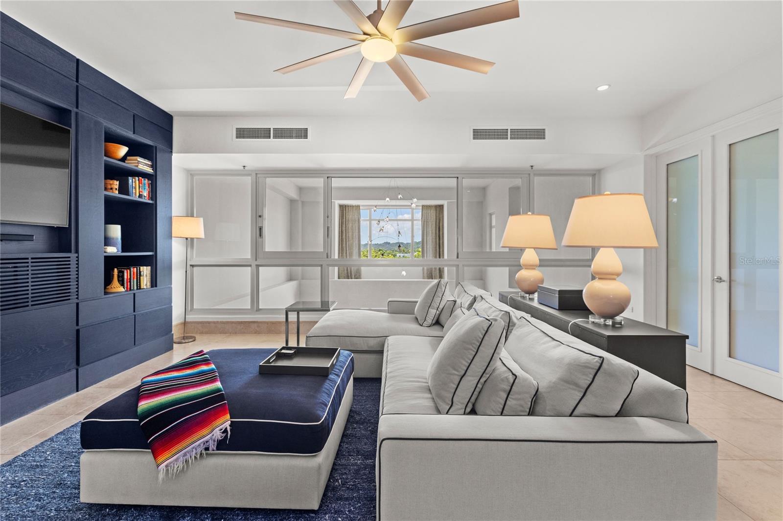 PR9115825 Property Photo