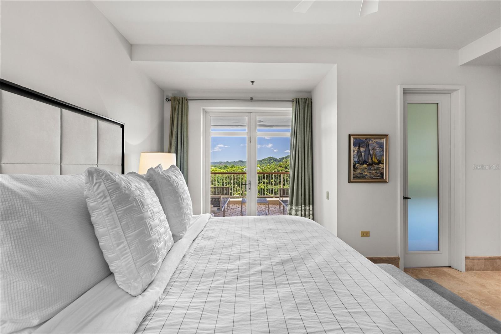 PR9115825 Property Photo