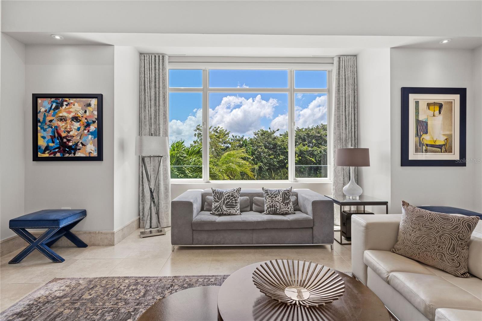 PR9115825 Property Photo