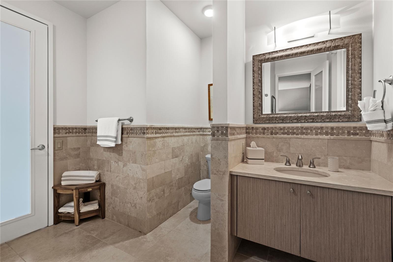 PR9115825 Property Photo