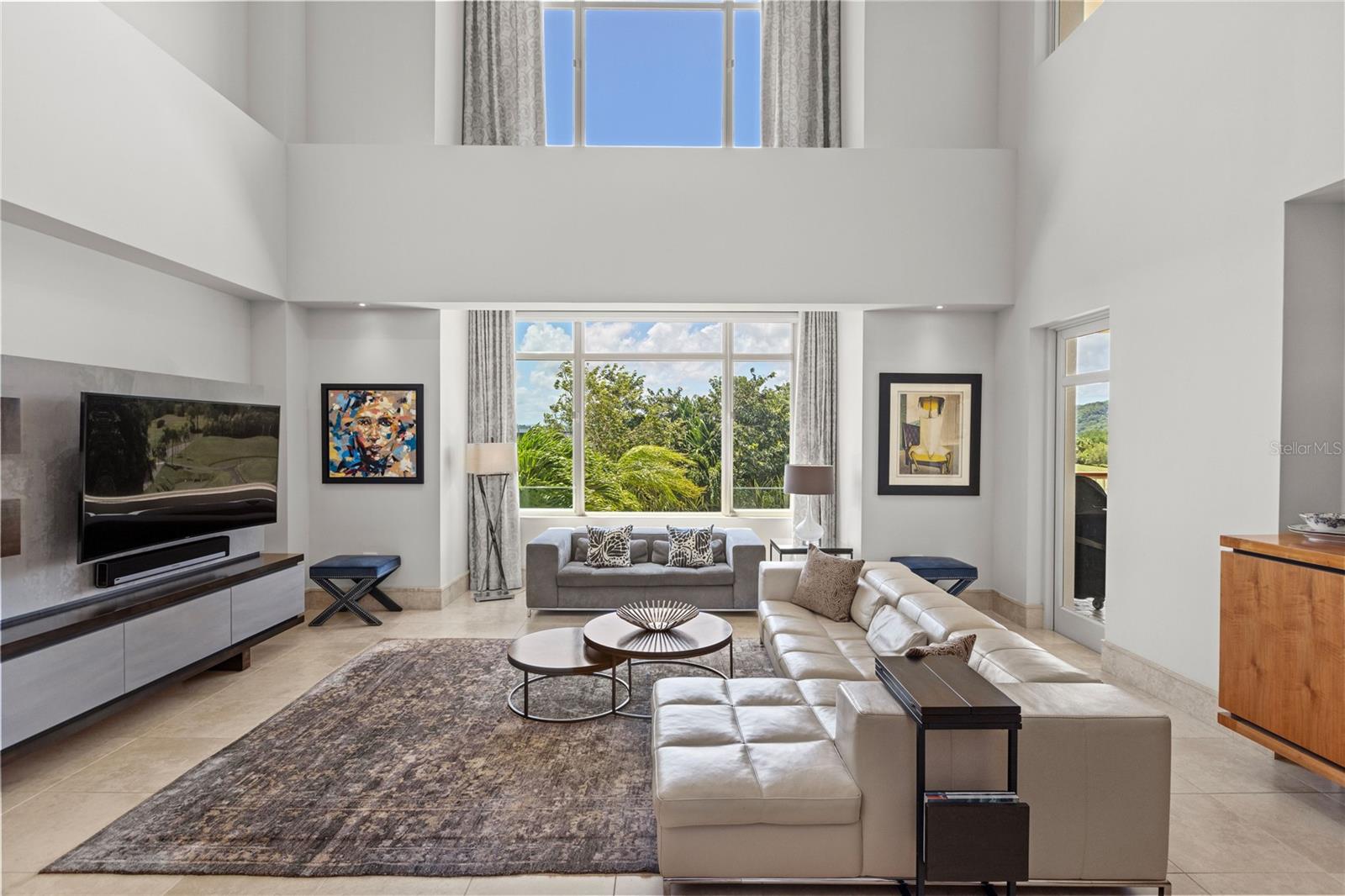 PR9115825 Property Photo