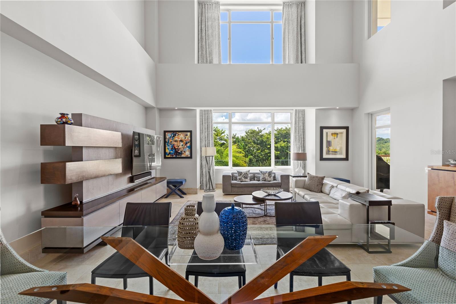 PR9115825 Property Photo