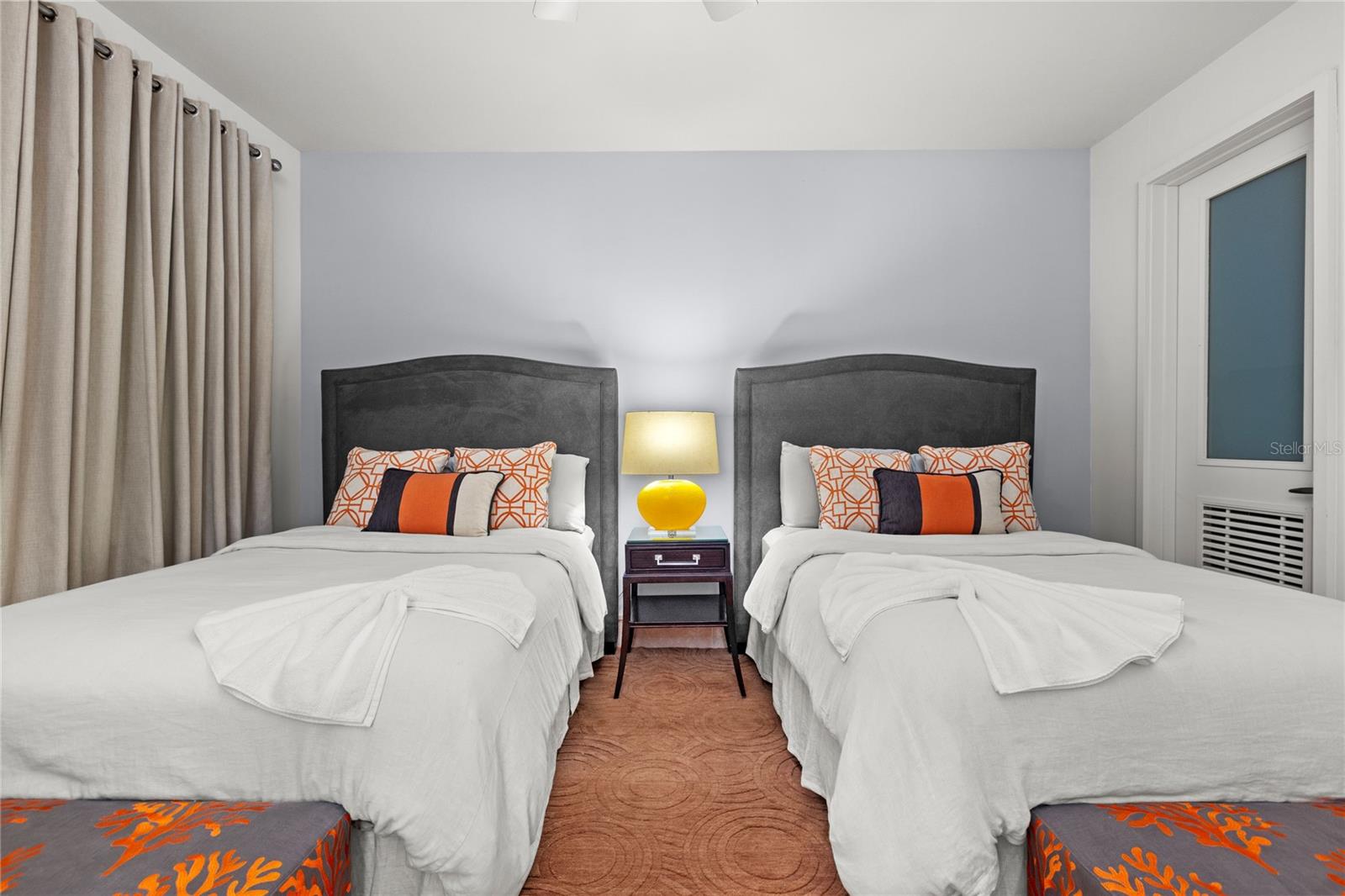 PR9115825 Property Photo