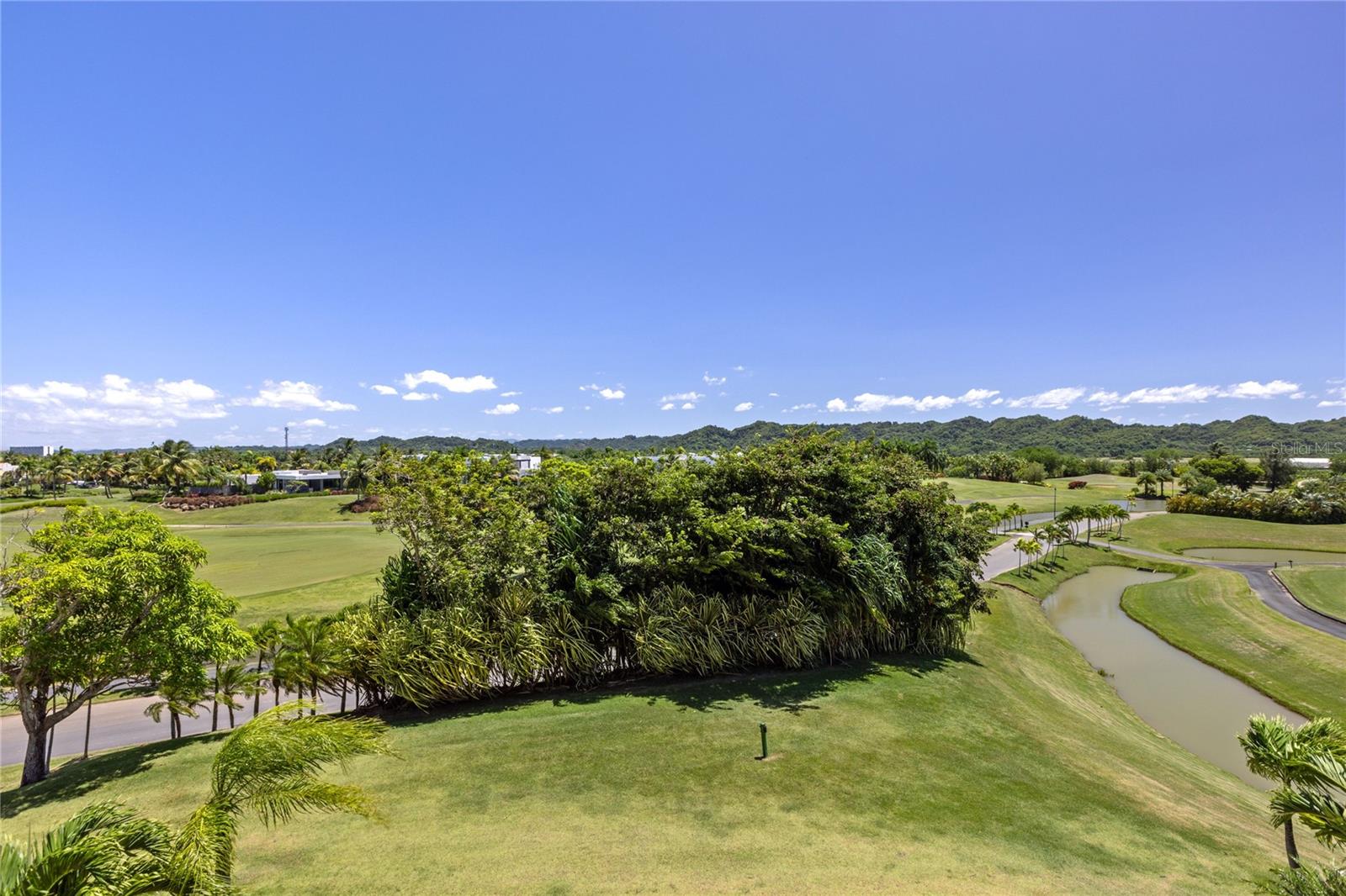 PR9115825 Property Photo