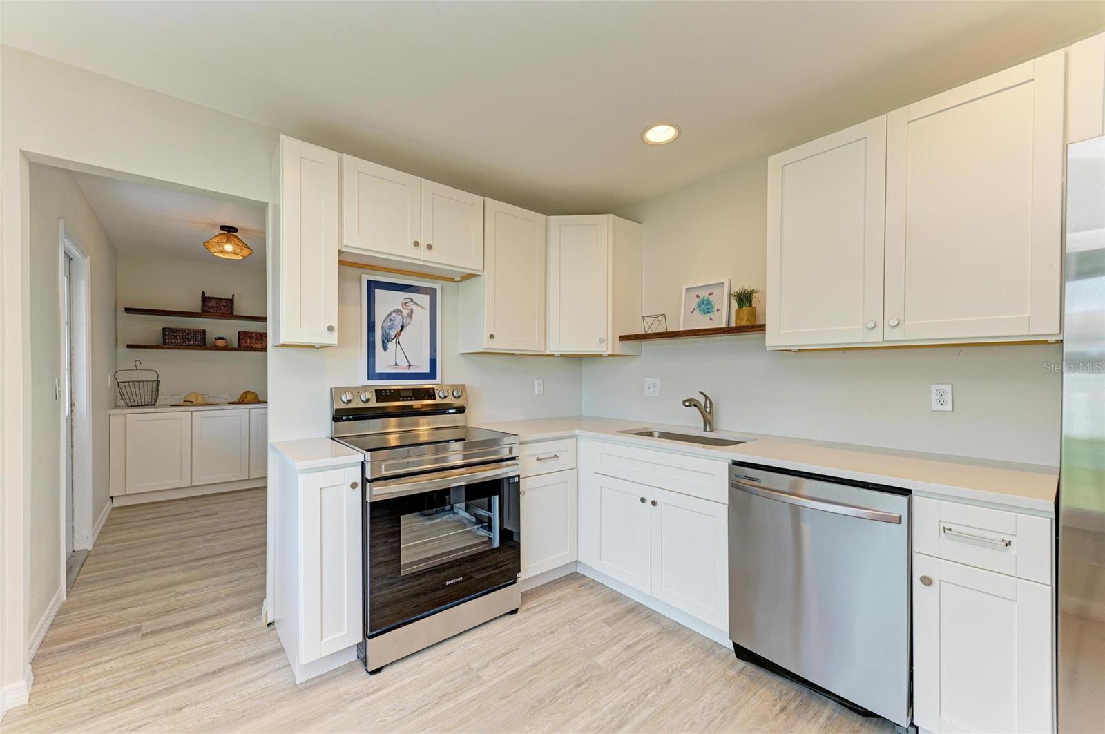 3802 31ST AVE W, BRADENTON, FL, 34205