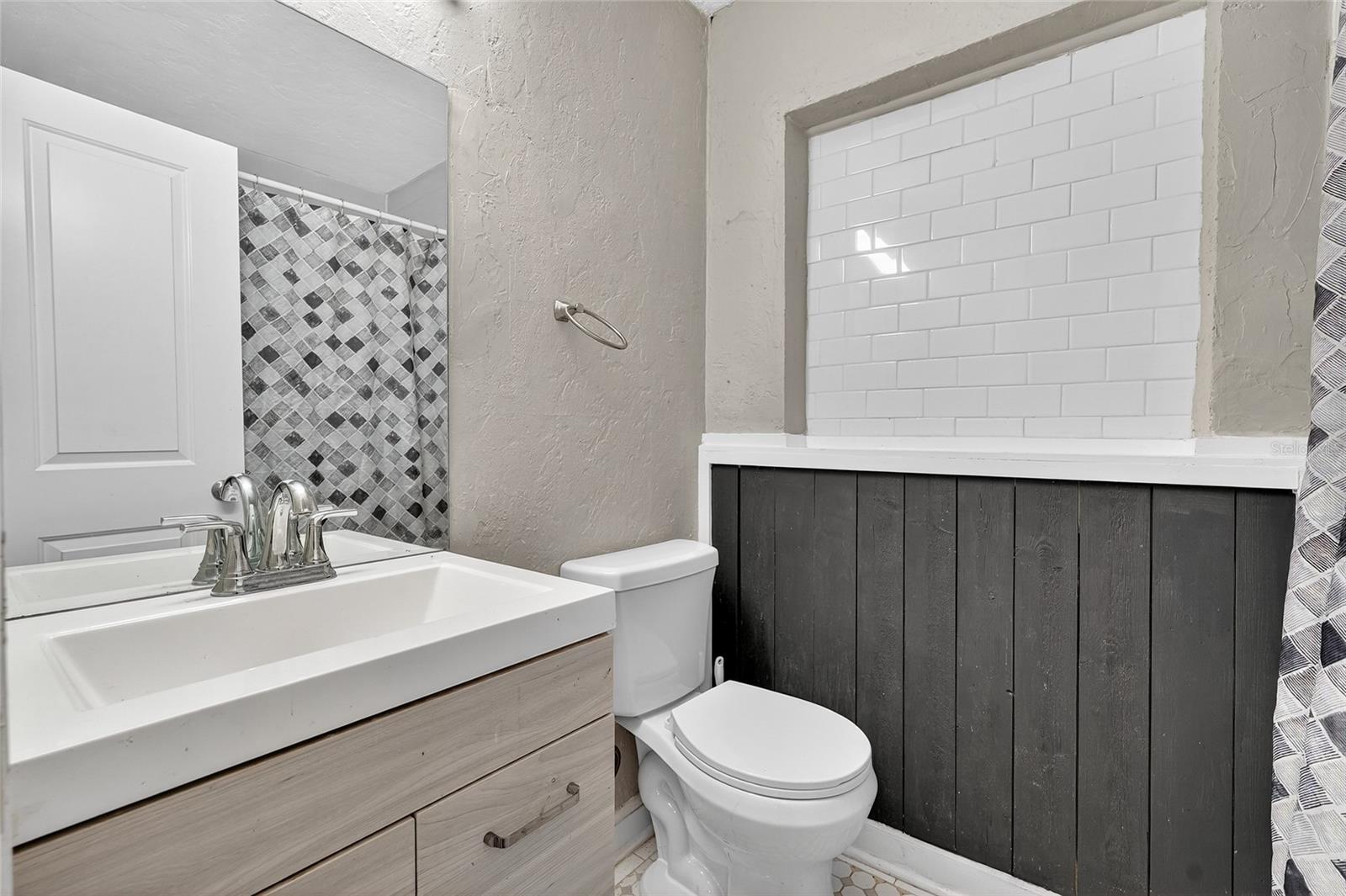 2348 37TH ST S, ST PETERSBURG, FL, 33711