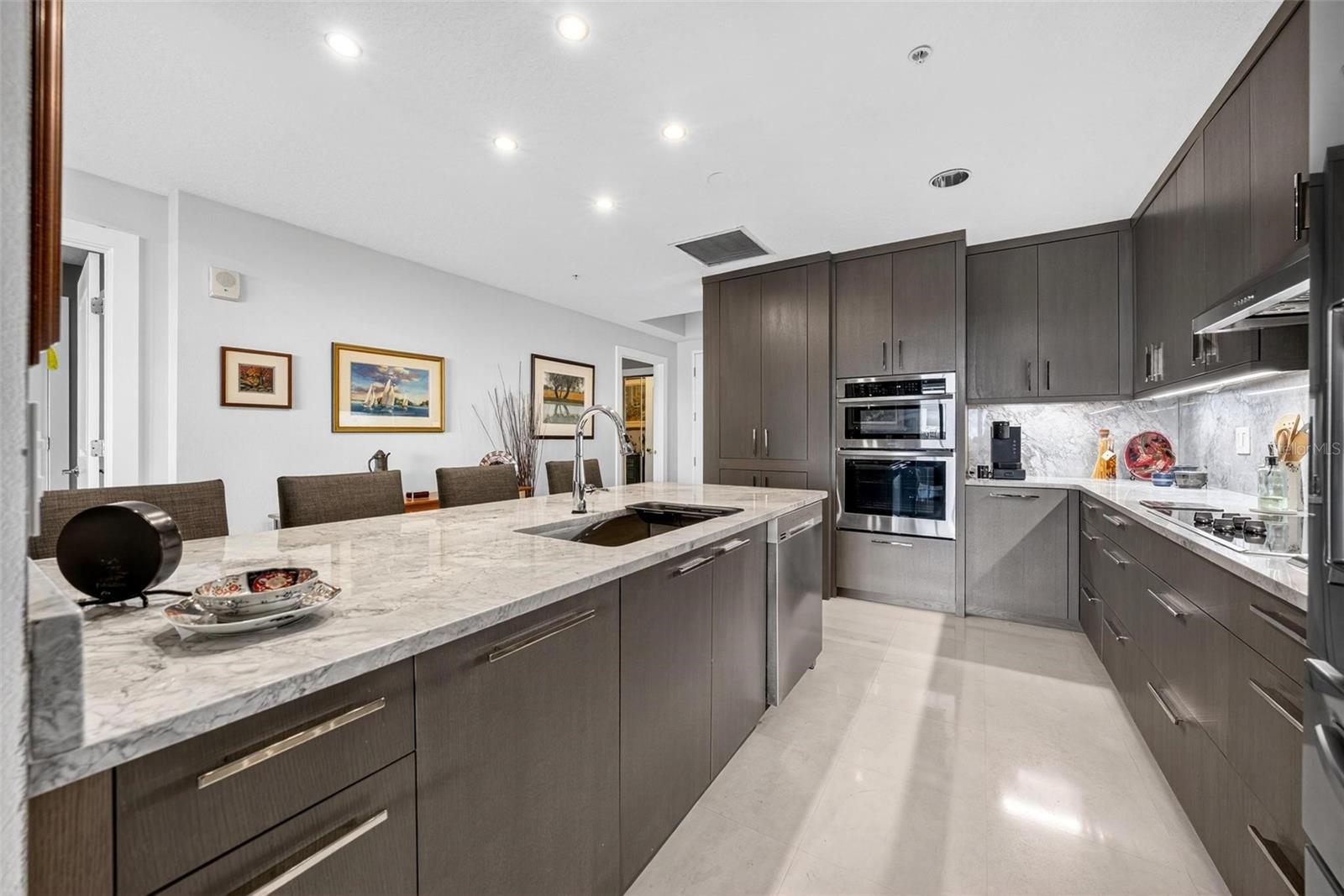 100 S EOLA DR #604, ORLANDO, FL, 32801