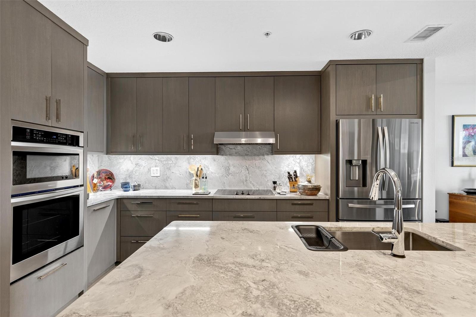 100 S EOLA DR #604, ORLANDO, FL, 32801