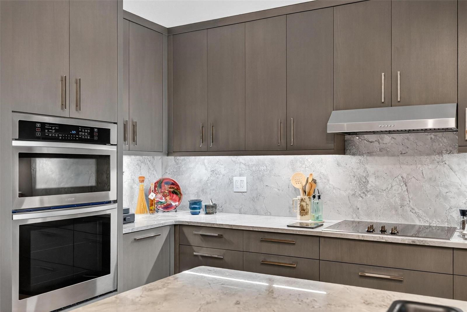 100 S EOLA DR #604, ORLANDO, FL, 32801