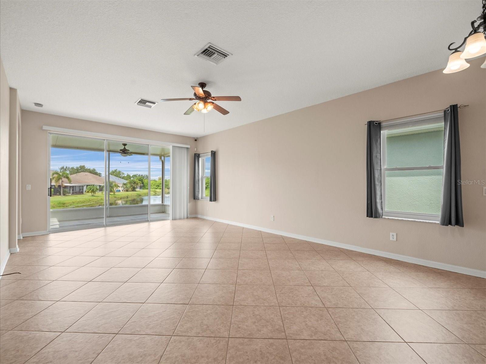 6811 SURREY OAK DR, APOLLO BEACH, FL, 33572