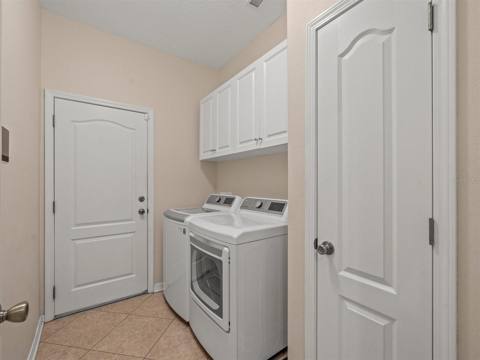 6811 SURREY OAK DR, APOLLO BEACH, FL, 33572