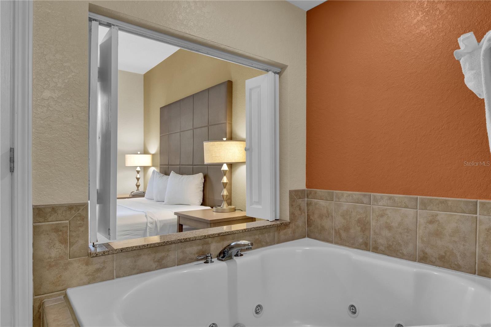 12556 FLORIDAYS RESORT DR #307, ORLANDO, FL, 32821