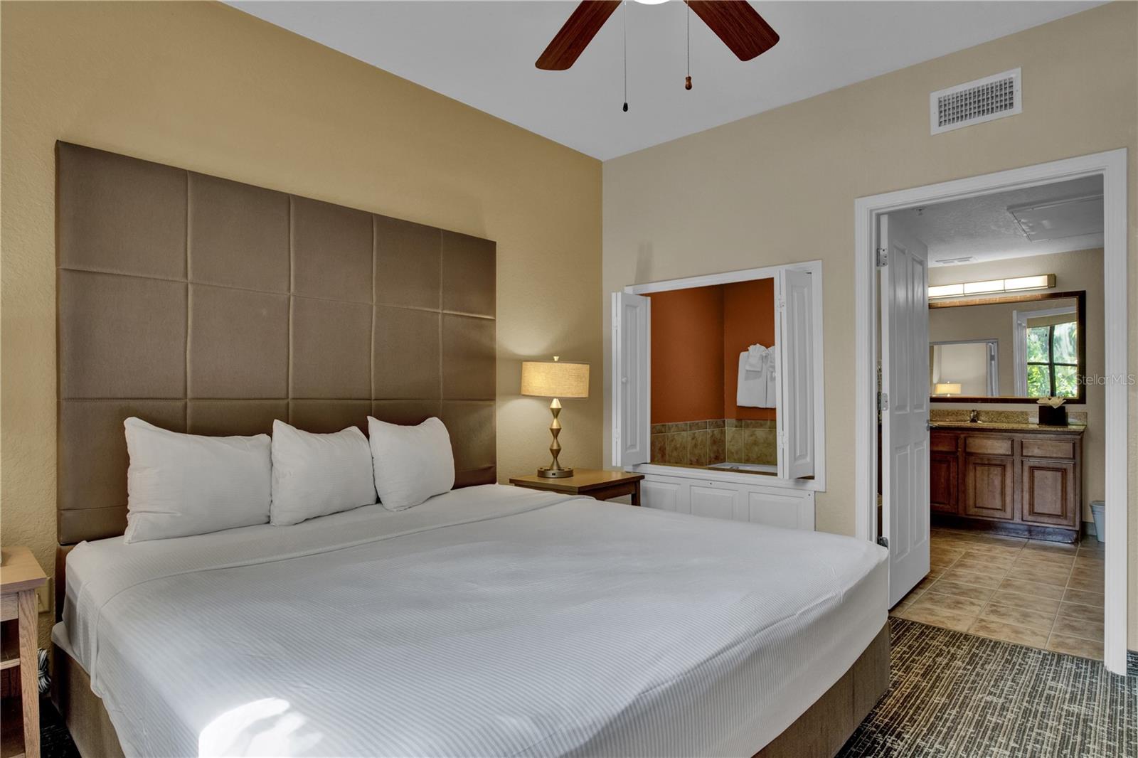 12556 FLORIDAYS RESORT DR #307, ORLANDO, FL, 32821