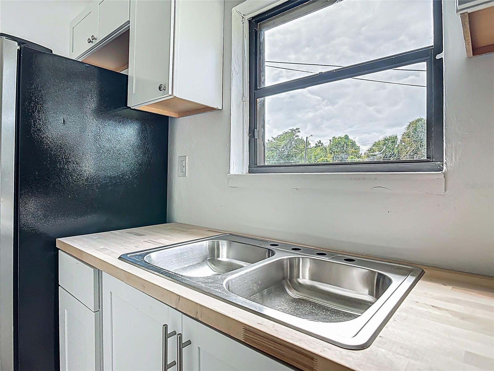 633 1/2 ELM AVE, DAYTONA BEACH, FL, 32117