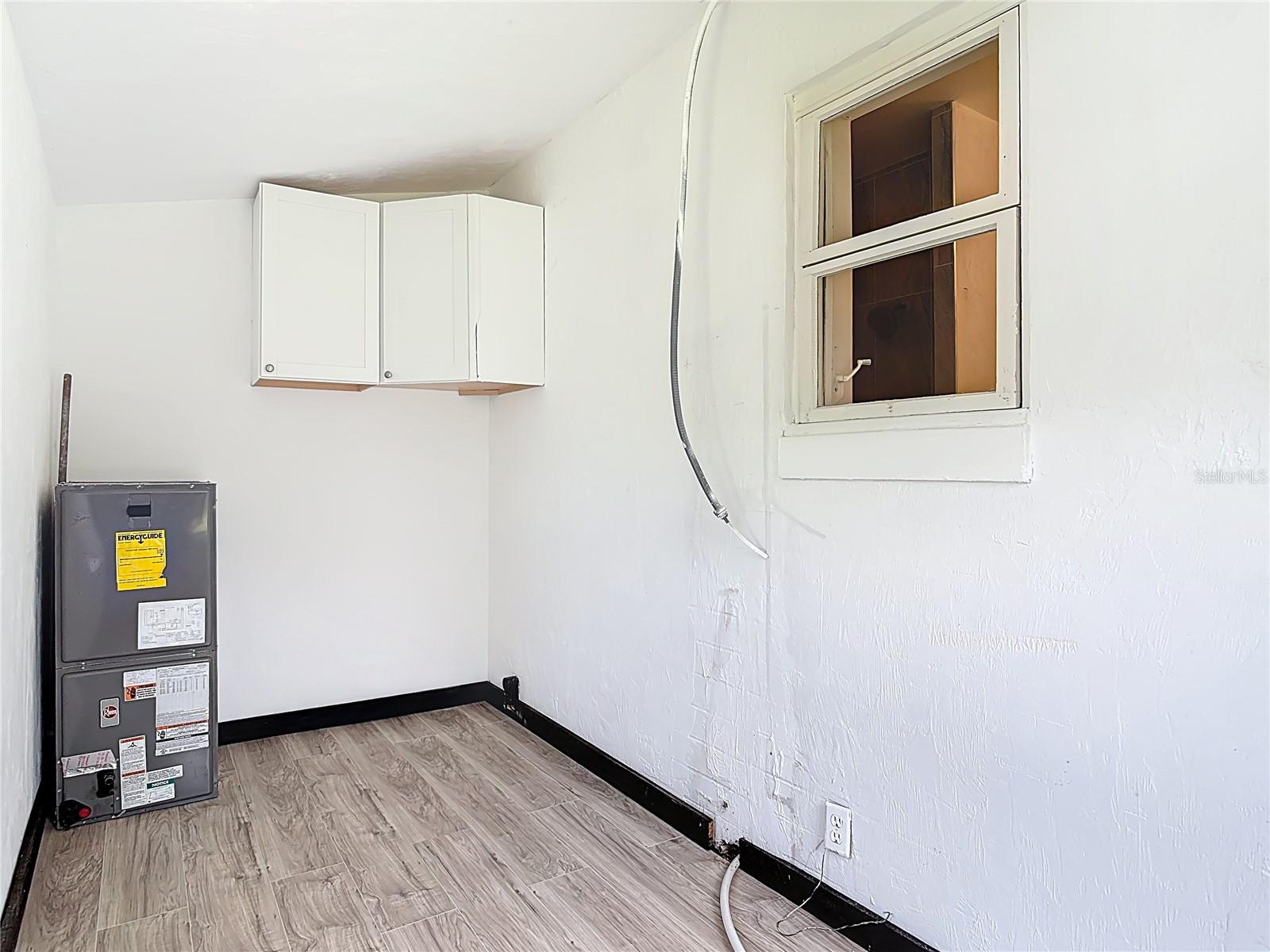 633 1/2 ELM AVE, DAYTONA BEACH, FL, 32117