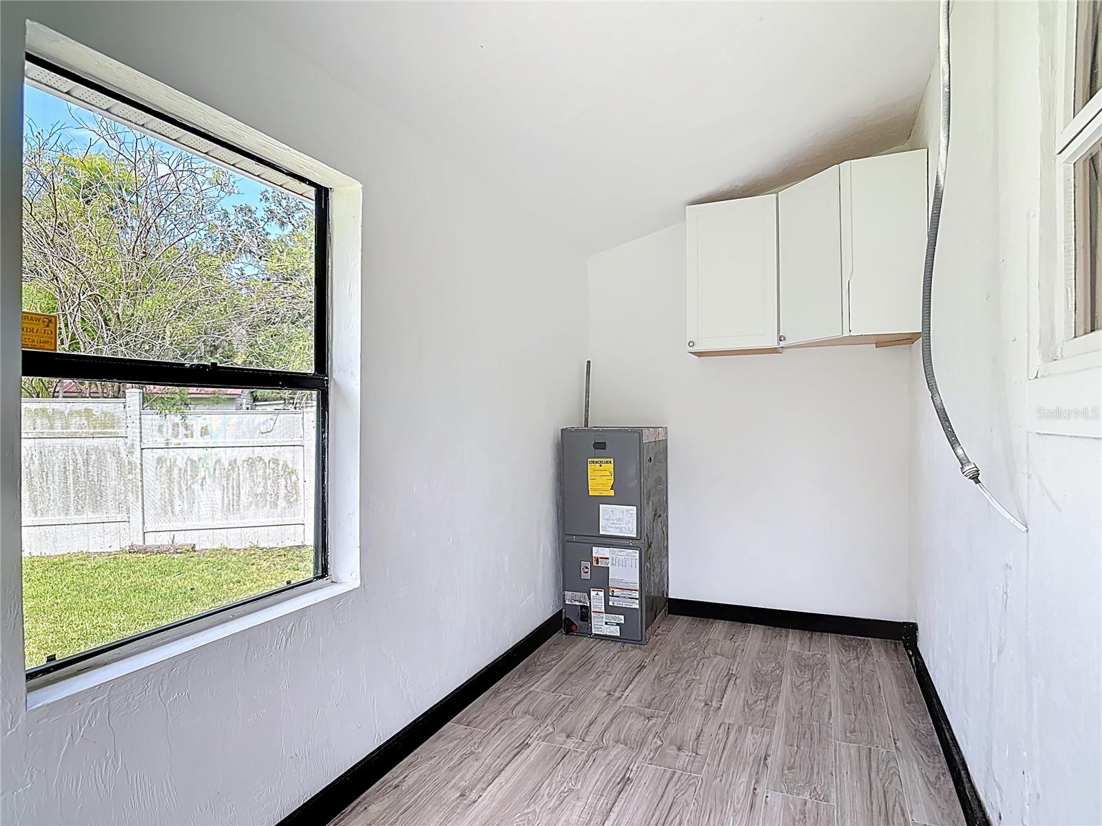 633 1/2 ELM AVE, DAYTONA BEACH, FL, 32117