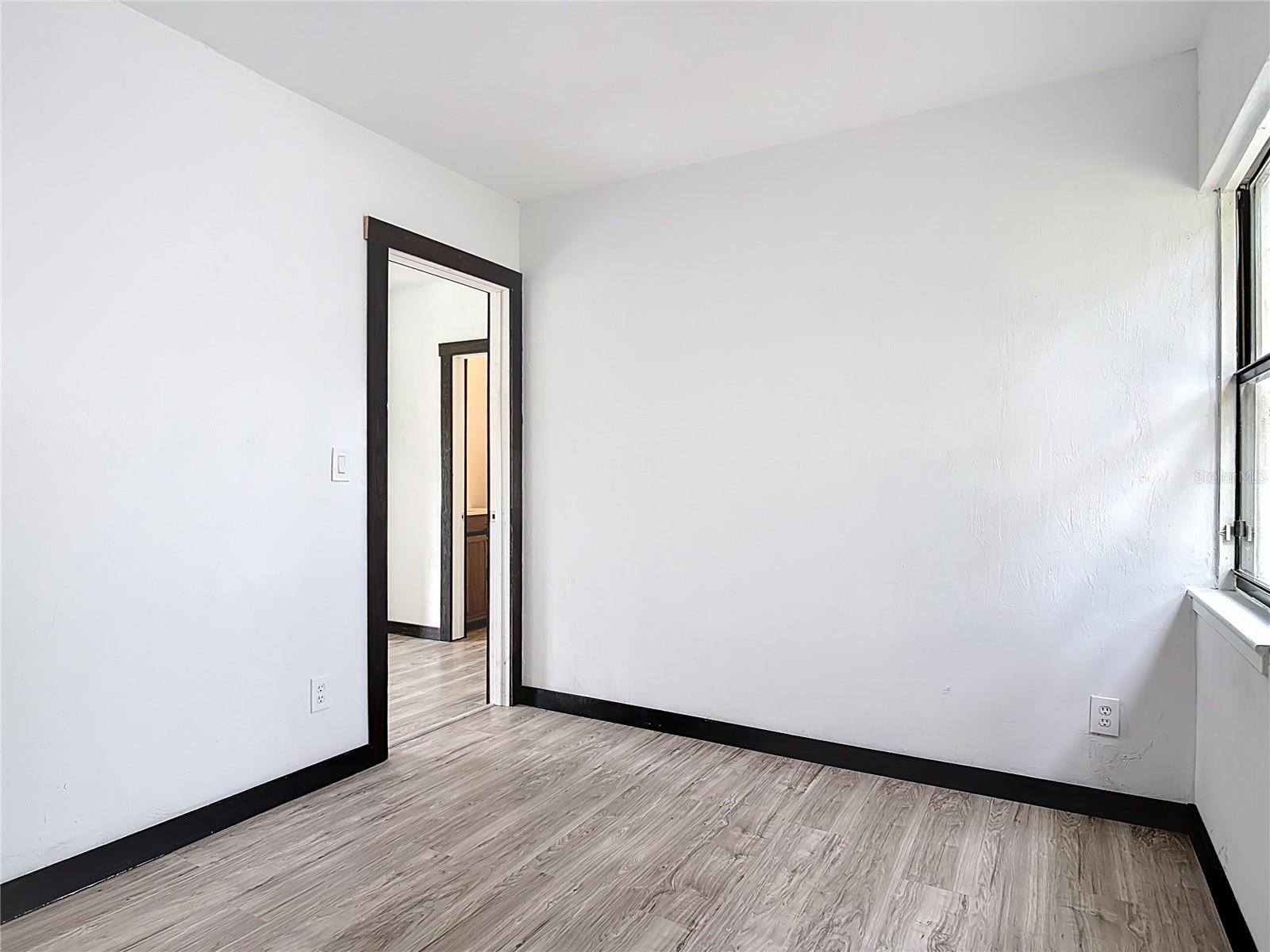 633 1/2 ELM AVE, DAYTONA BEACH, FL, 32117