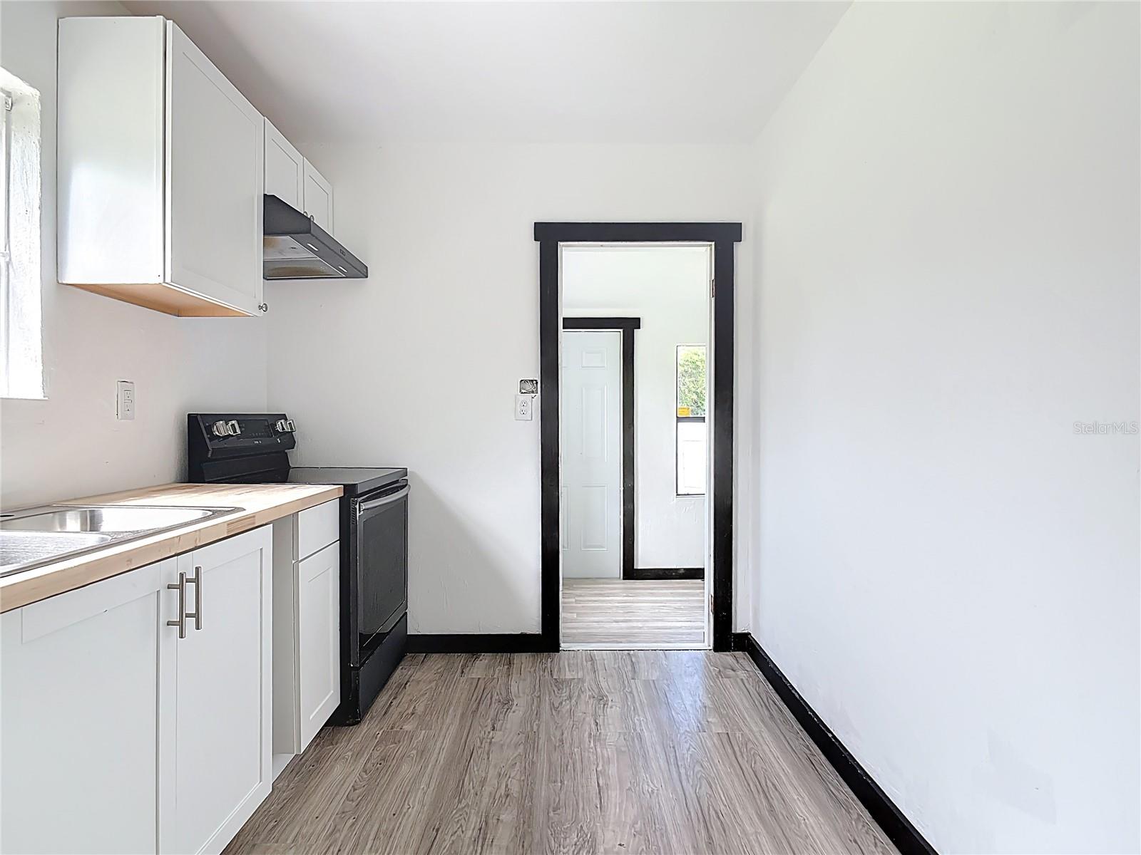 633 1/2 ELM AVE, DAYTONA BEACH, FL, 32117