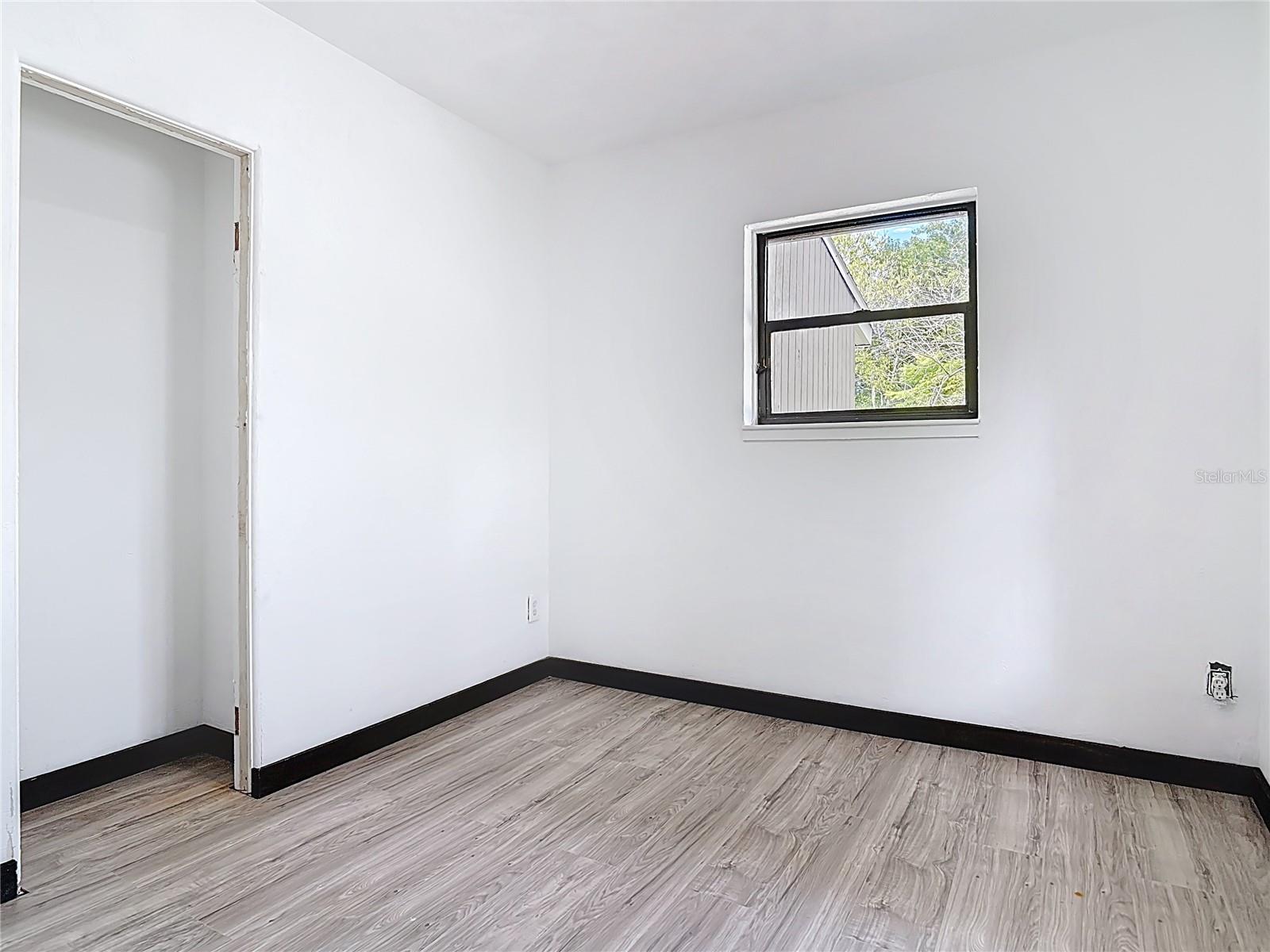 633 1/2 ELM AVE, DAYTONA BEACH, FL, 32117