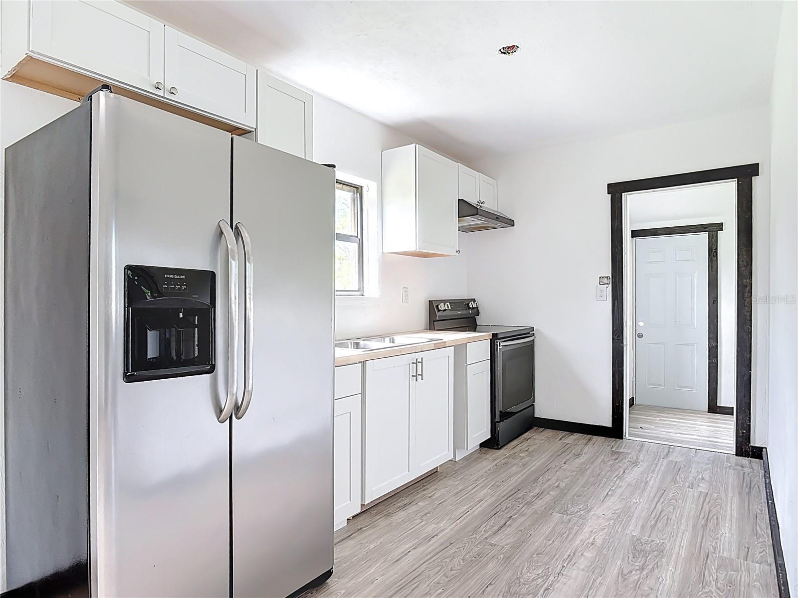 633 1/2 ELM AVE, DAYTONA BEACH, FL, 32117