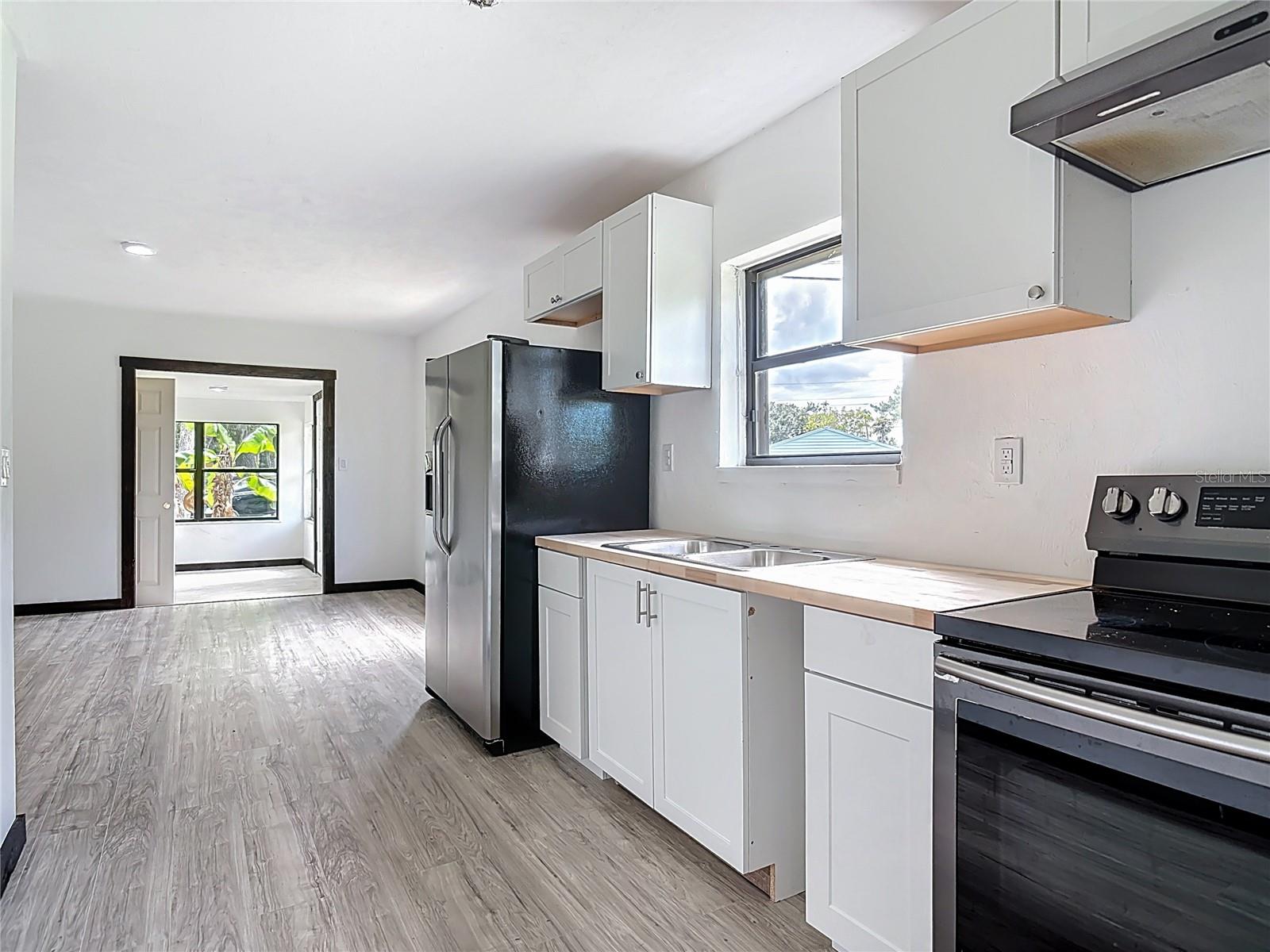 633 1/2 ELM AVE, DAYTONA BEACH, FL, 32117