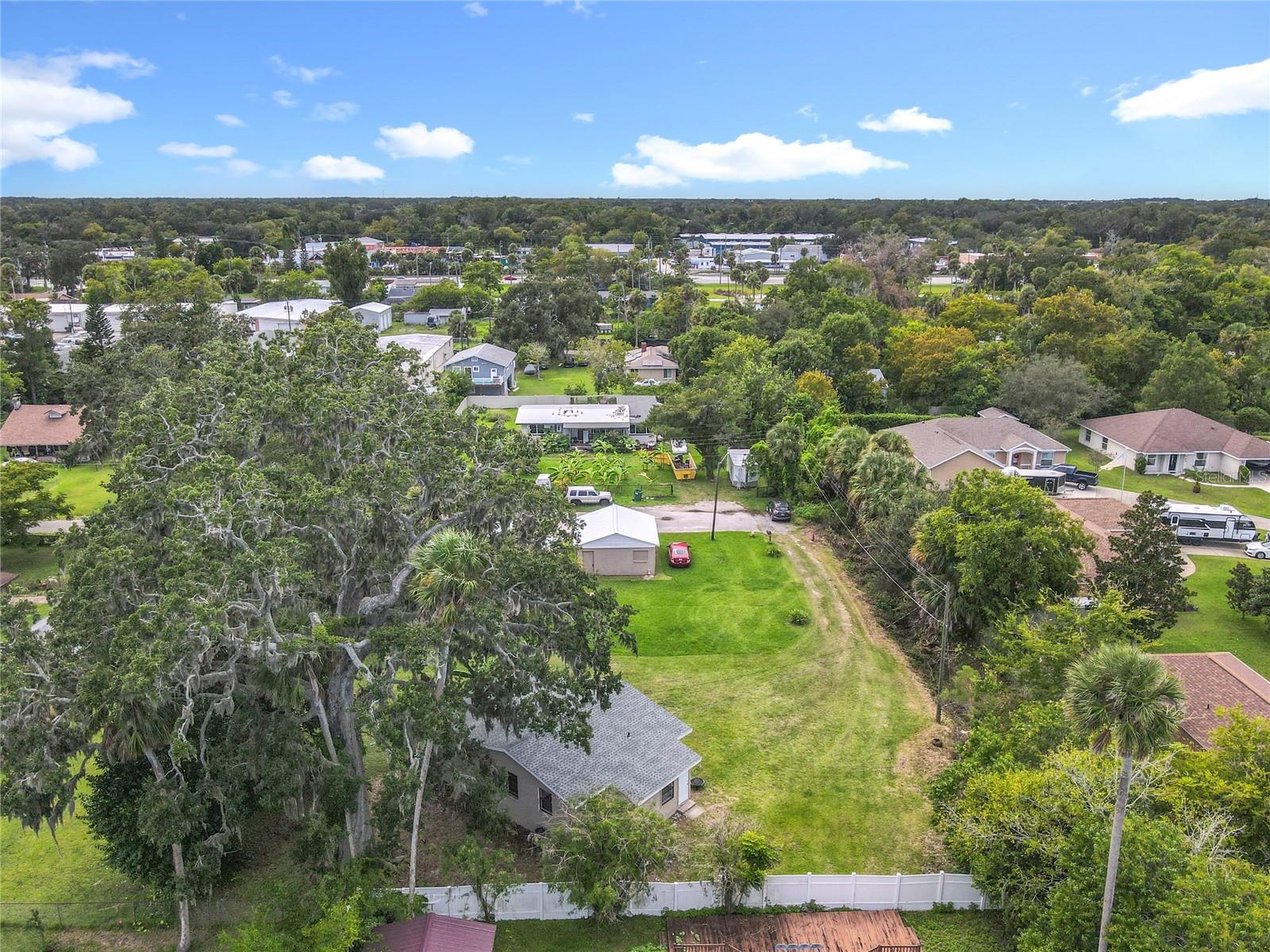 633 1/2 ELM AVE, DAYTONA BEACH, FL, 32117