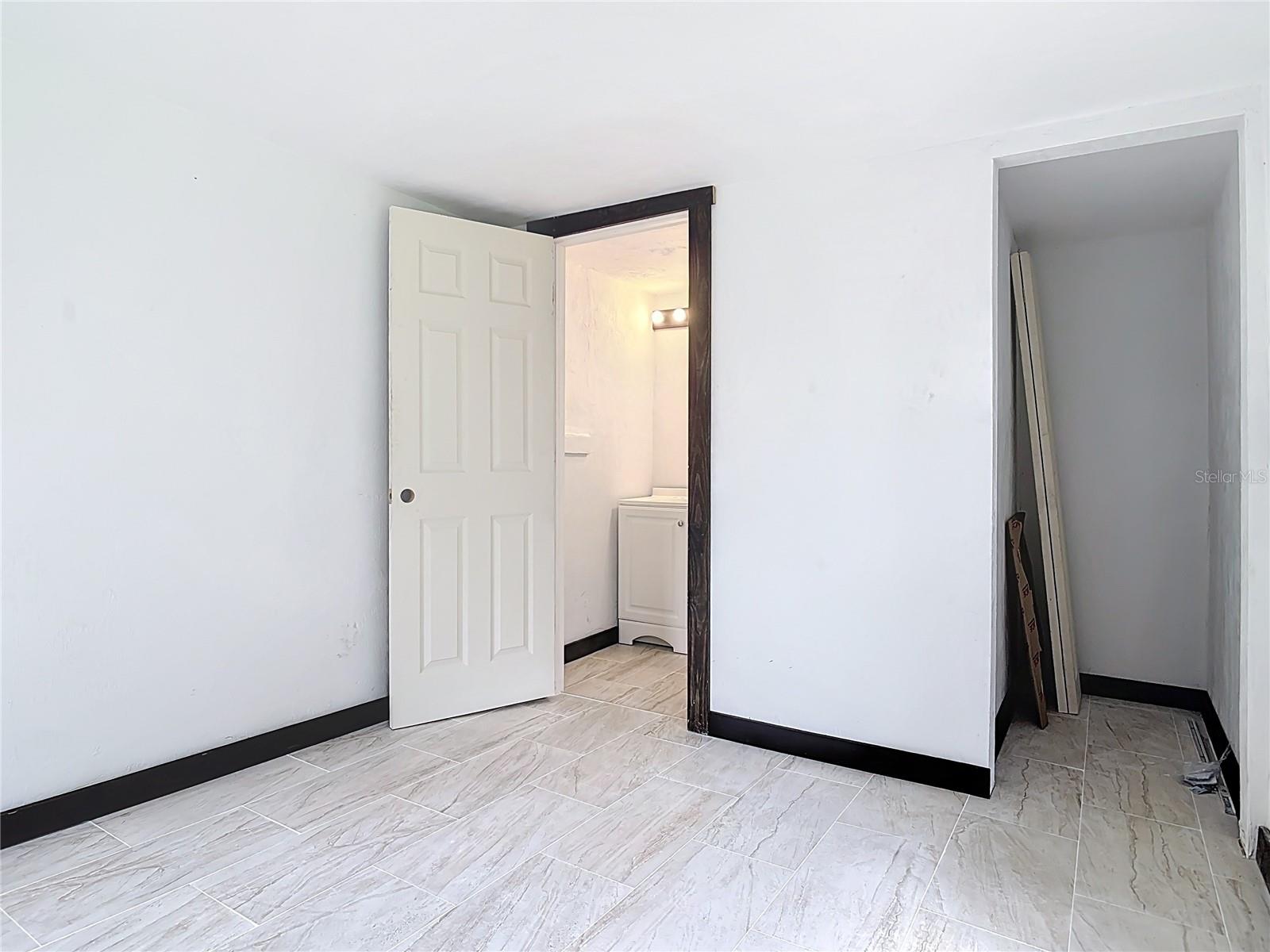 633 1/2 ELM AVE, DAYTONA BEACH, FL, 32117