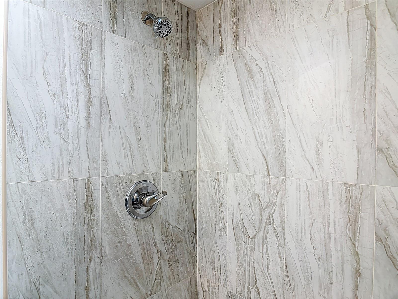 633 1/2 ELM AVE, DAYTONA BEACH, FL, 32117