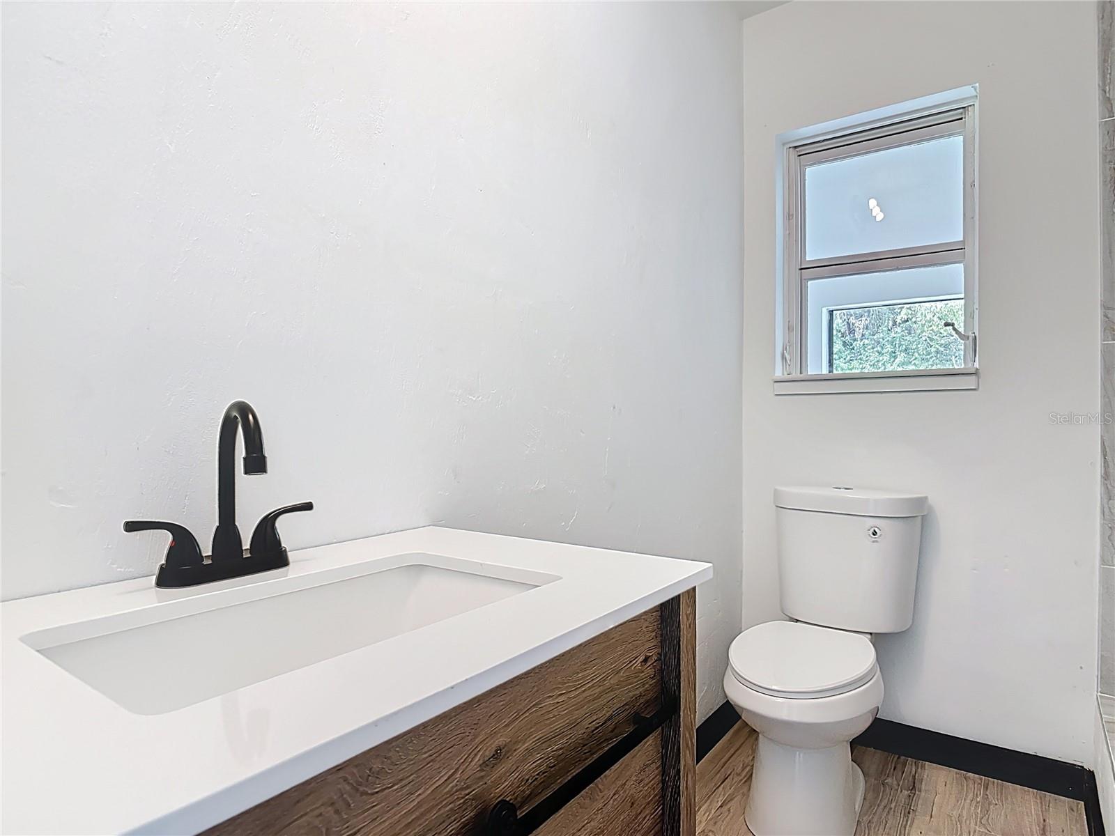 633 1/2 ELM AVE, DAYTONA BEACH, FL, 32117