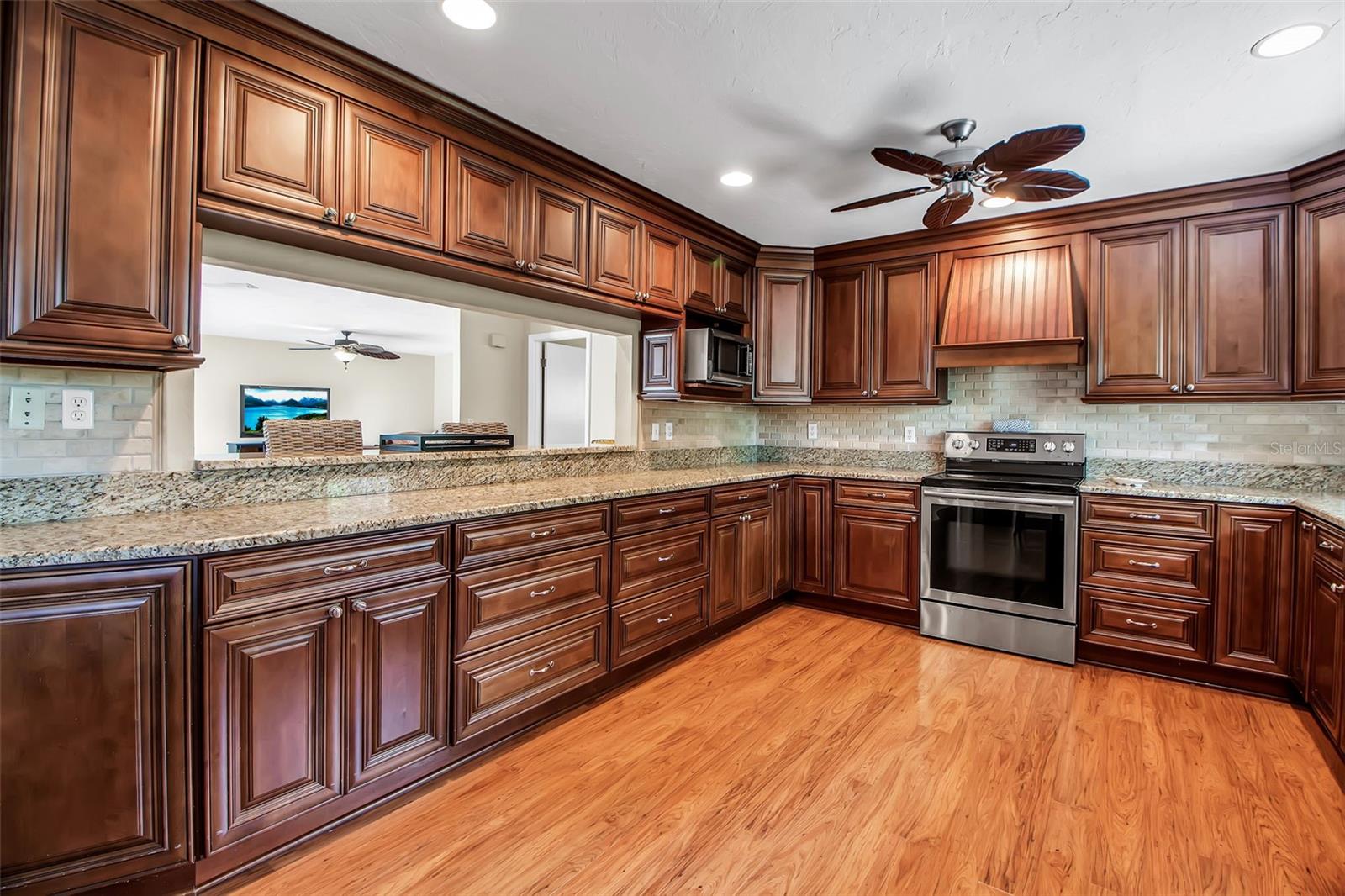 A4663847 Property Photo