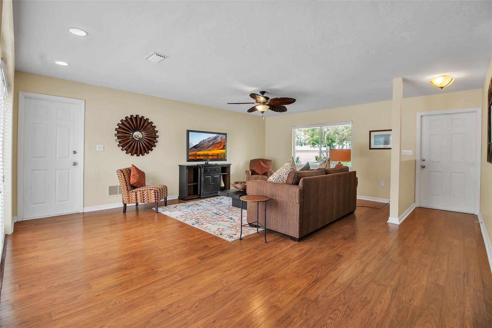 A4663847 Property Photo