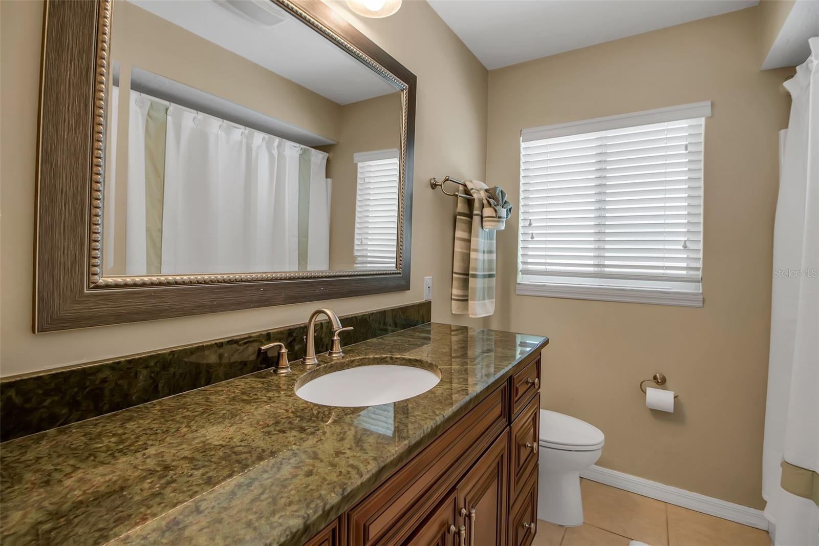 A4663847 Property Photo