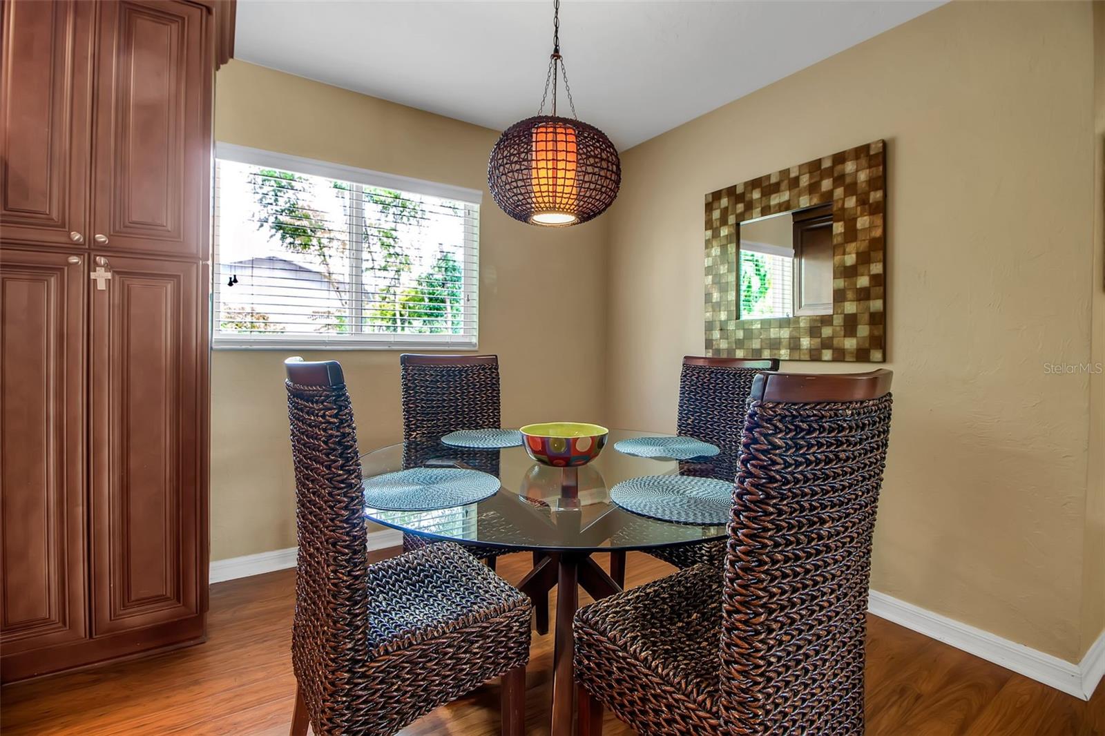 A4663847 Property Photo
