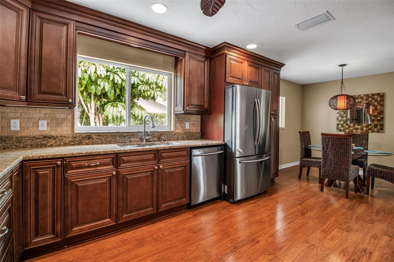 A4663847 Property Photo